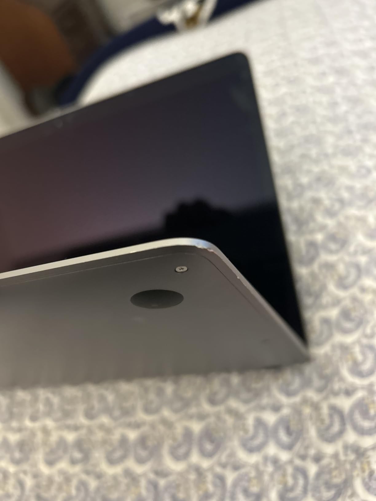 Late 2020 Apple MacBook Air with Apple M1 Chip (13.3 inch, 8GB RAM, 128GB SSD) Space Gray (Renewed) customer photo 1