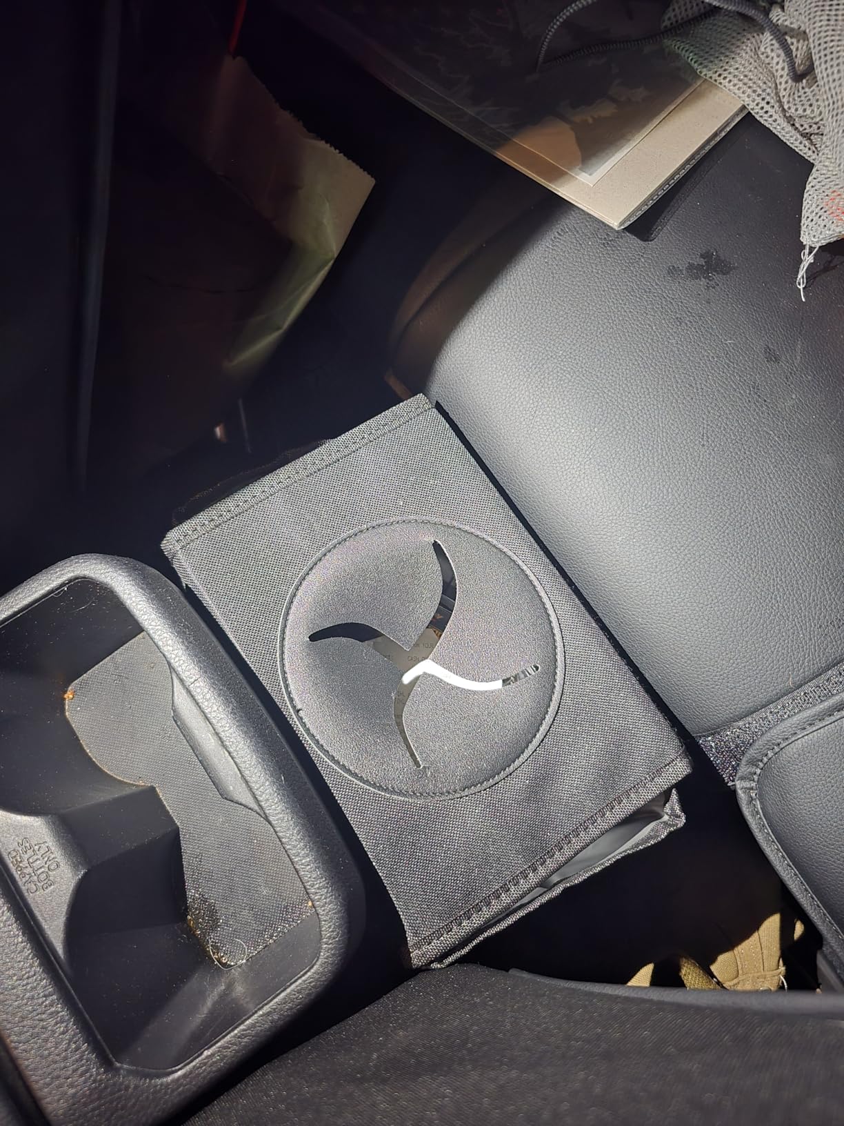 Car Trash Can Bin with Lid Hanging for Back Seat, Car Accessories for Women Men Leak Proof Automotive Garbage Cans Leakproof Vehicle Trash Can for Truck SUV Black customer photo 1