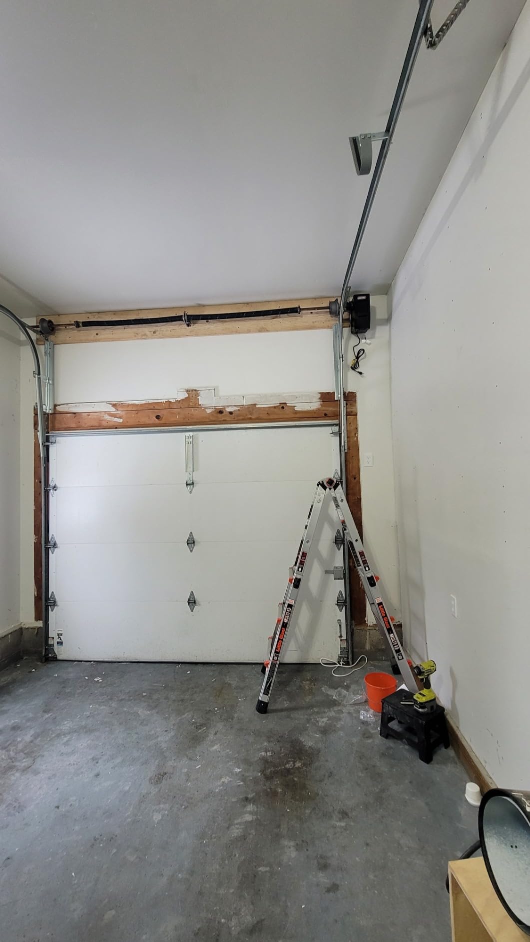 Genie 6172H-O Wall Mount Smart Garage Door Opener with Aladdin Connect, Wall Mounted Compact Space Saving Opener customer photo 1