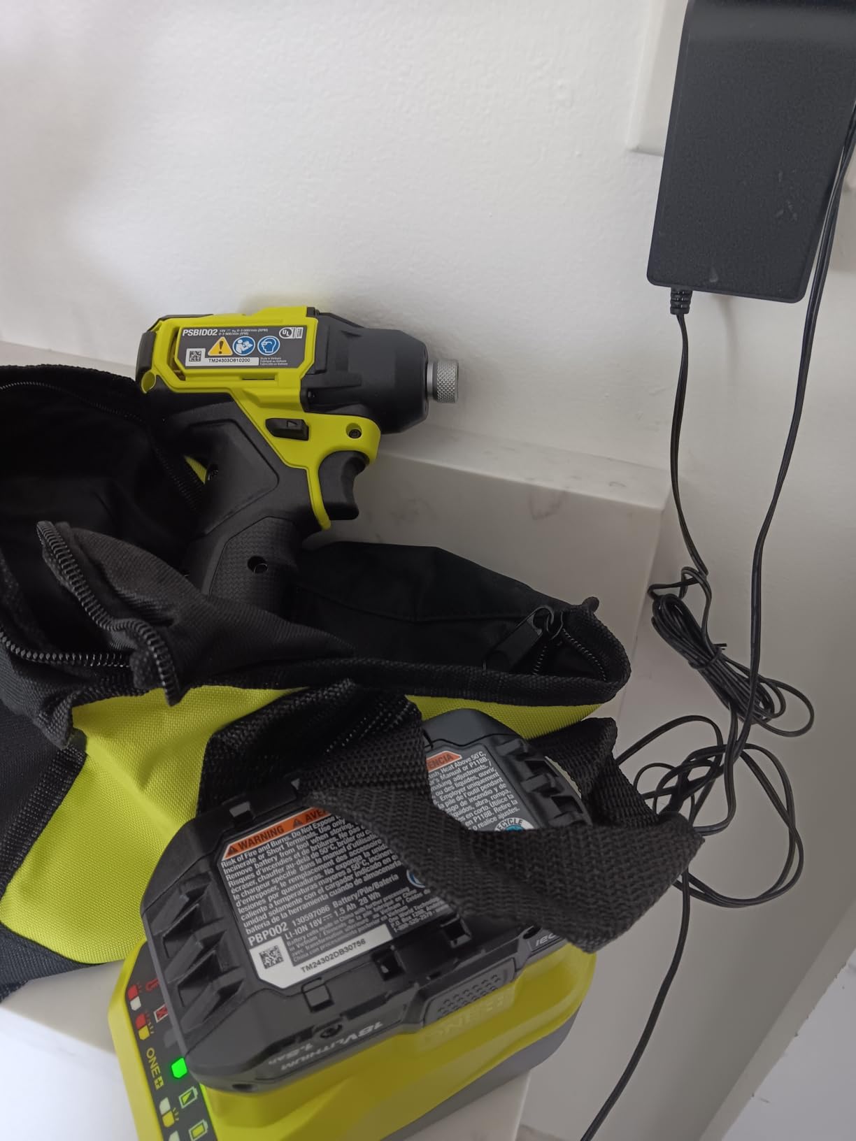 ONE+ HP 18V Brushless Cordless Compact 1/4 in. Impact Driver Kit with (2) 1.5 Ah Batteries, Charger and Bag PSBID01K customer photo 1