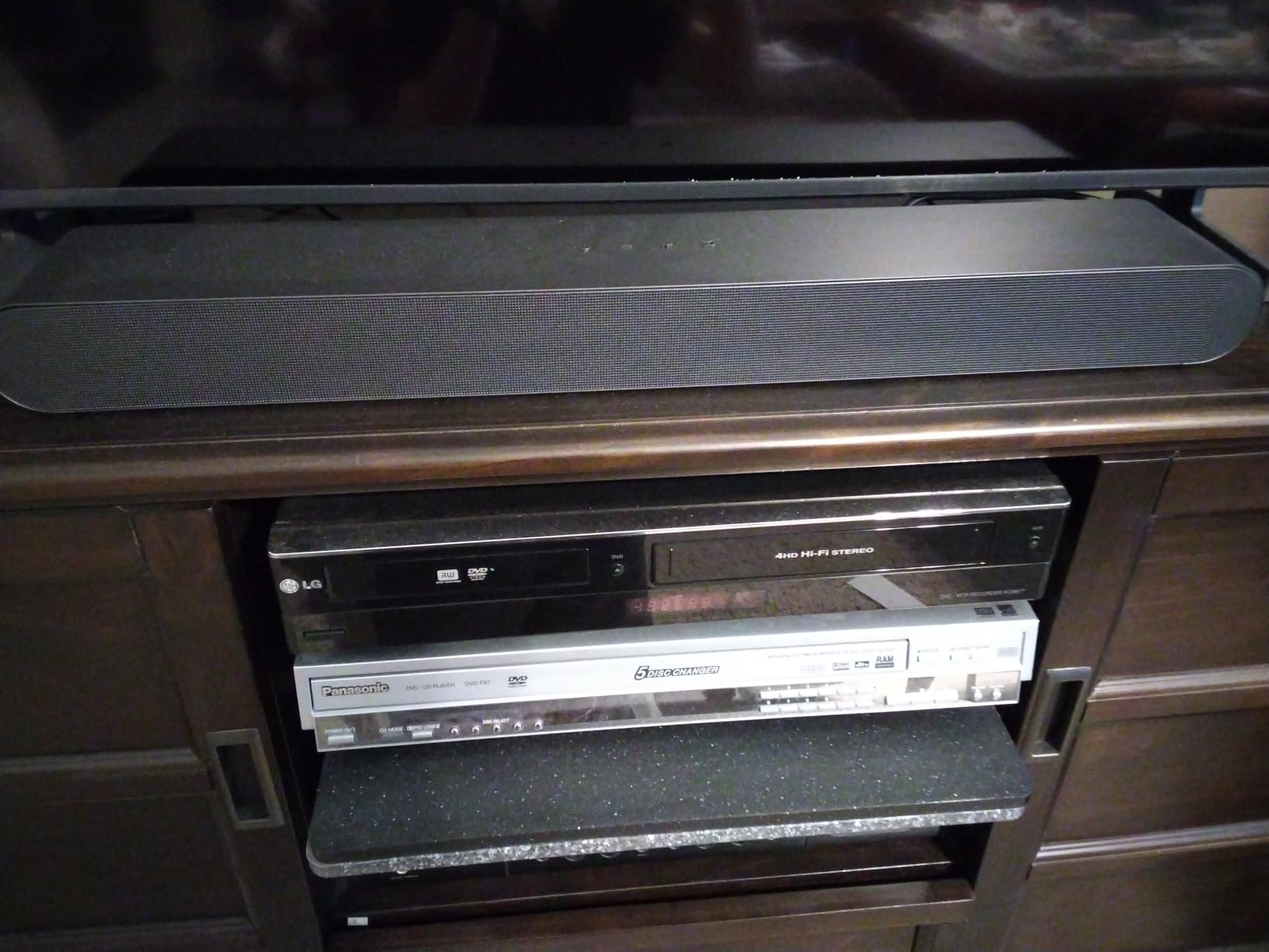 Samsung HW-S50B/ZA 3.0ch All-in-One Soundbar w/Dolby 5.1, DTS Virtual:X, Q Symphony, Built-in Center Speaker, Adaptive Sound Lite, Bluetooth Multi Connection (2022) customer photo 2