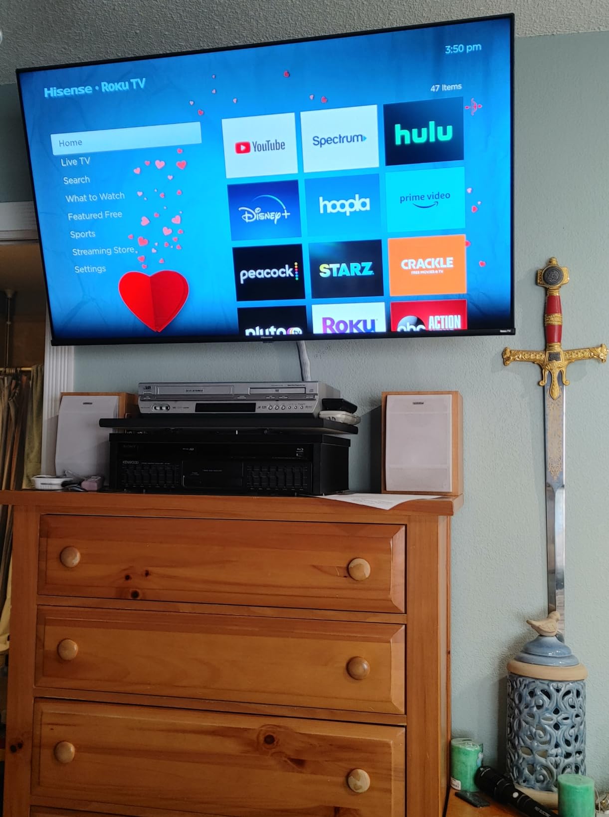 Hisense 43-Inch Class R6 Series 4K UHD Smart Roku TV with Alexa Compatibility, Dolby Vision HDR, DTS Studio Sound, Game Mode (43R6G) customer photo 2