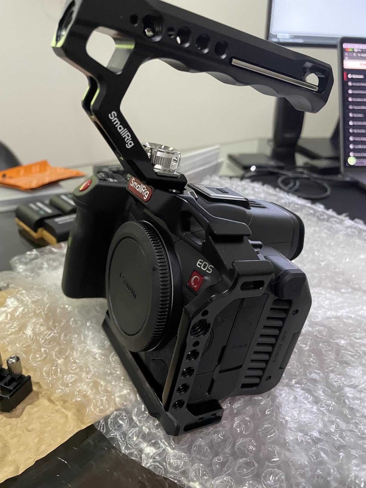 Canon EOS R5 C Mirrorless Camera (Body Only), 45 Megapixel CMOS Sensor, Hybrid Full-Frame Cinema Camera, 8K/60P Internal RAW Recording, RF Mount, Black customer photo 2