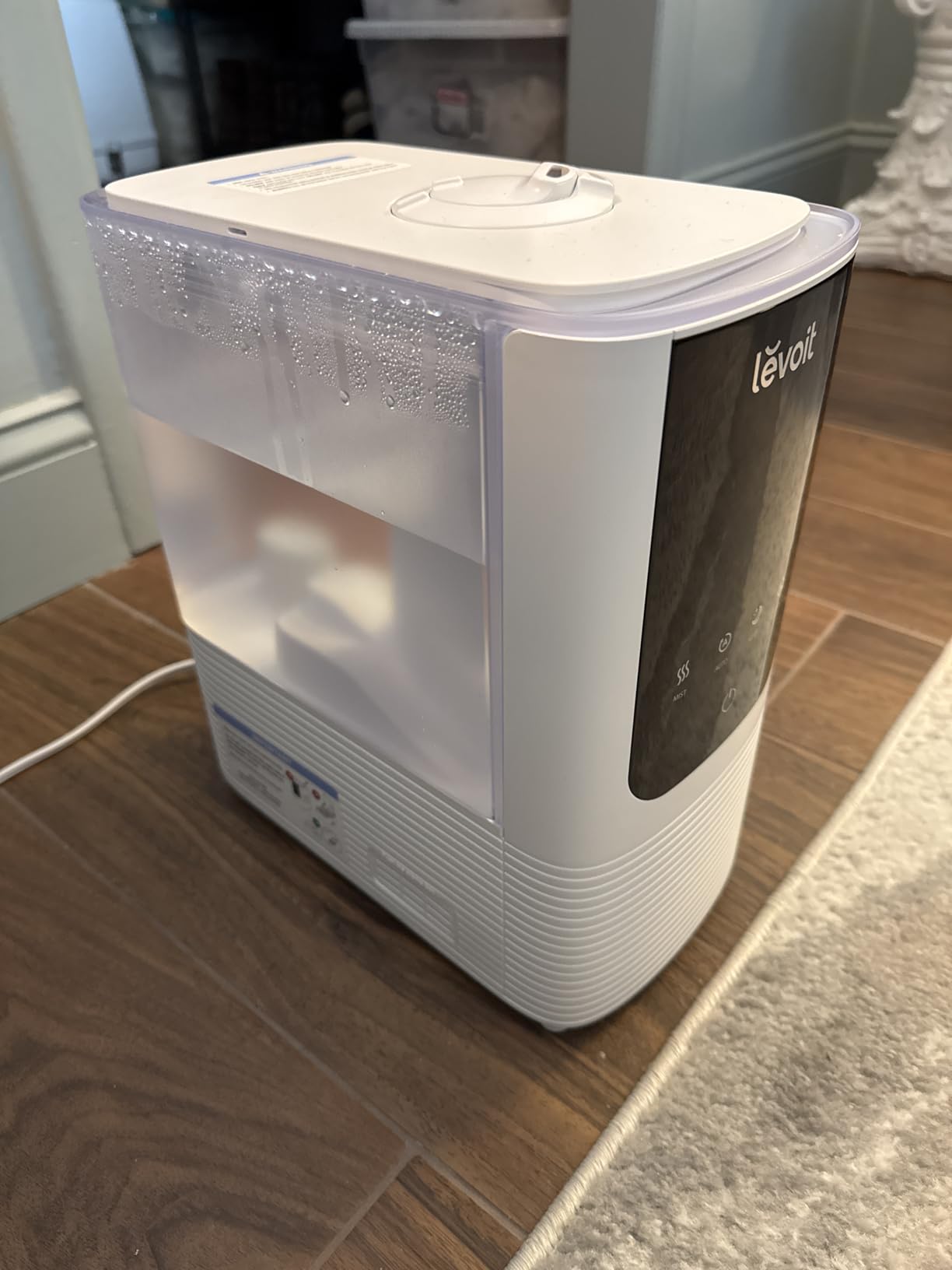 LEVOIT Humidifiers for Bedroom Home, Smart Warm and Cool Mist Air Humidifier for Large Room, Auto Customized Humidity, Fast Symptom Relief, Easy Top Fill, Essential Oil, Quiet, OasisMist4.5L, White customer photo 1