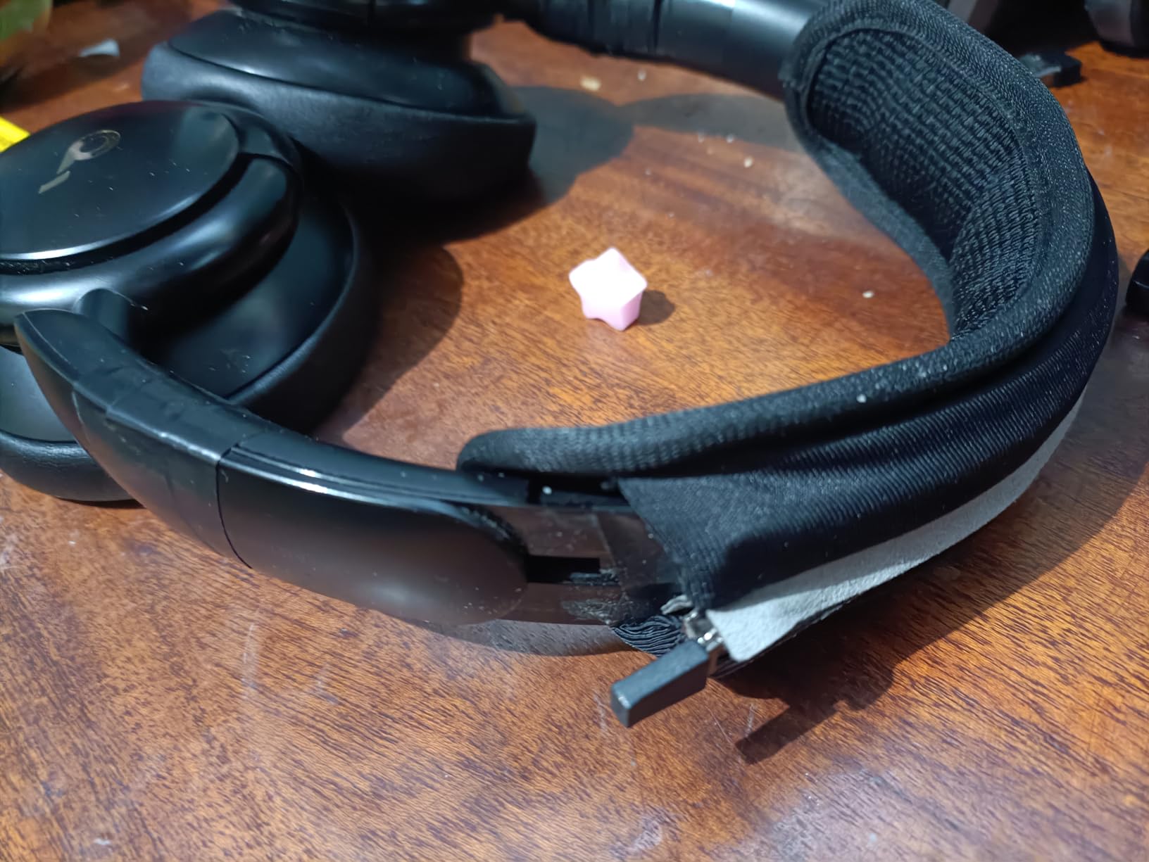 Desing Wish Universal Replacement Headphone Headband Cover, Headband Cushion Pad Cover Compatible with Sony, Bose, Beats, JBL Head Band Protector for Noise Canceling Stereo Headset (Black) customer photo 2