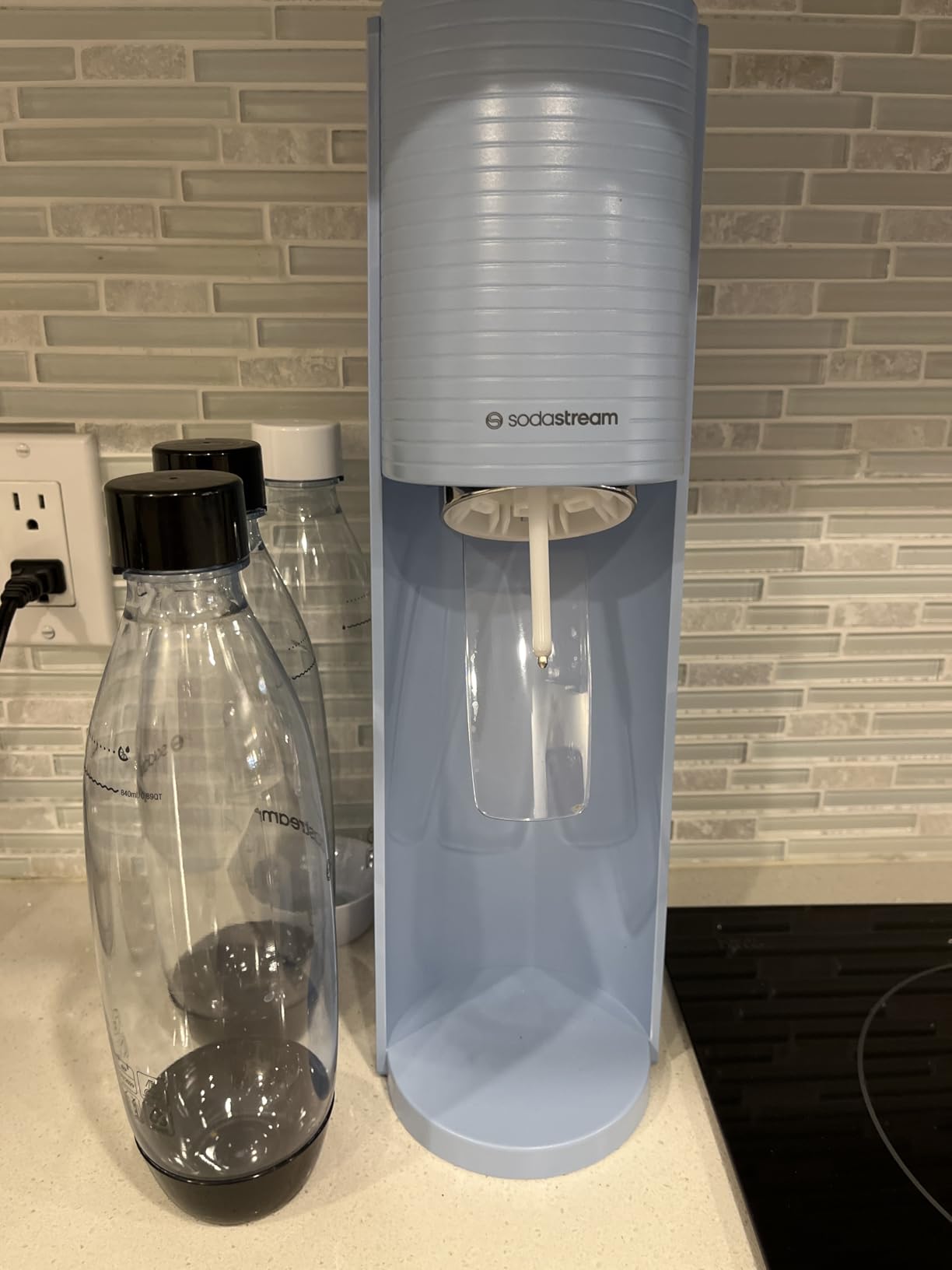 SodaStream - Terra Soda Streaming Machine - STARTER KIT - Sparkling Water Maker with CO2 & Bubly Drop - Eco-Friendly, No Batteries Needed - Black customer photo 1