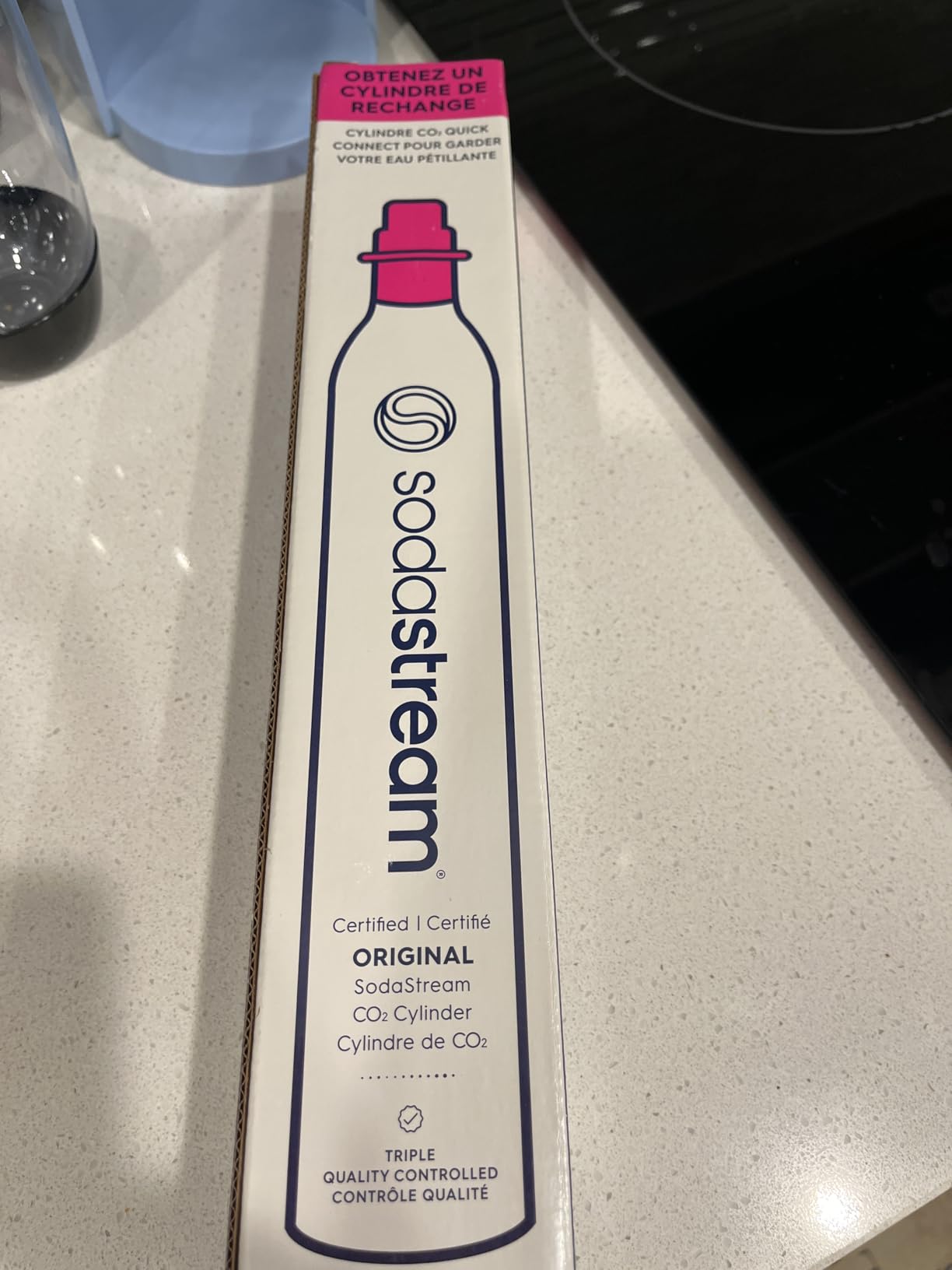 SodaStream - Terra Soda Streaming Machine - STARTER KIT - Sparkling Water Maker with CO2 & Bubly Drop - Eco-Friendly, No Batteries Needed - Black customer photo 2