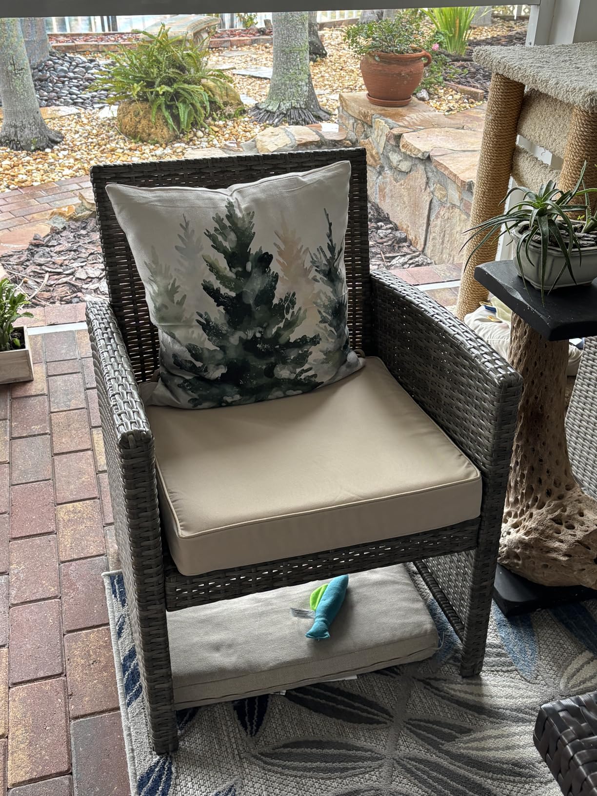 Favoyard Patio Chair Cushions 19 x 19 x 3 Inch Waterproof Outdoor Seat Cushions for Patio Furniture 3-Year Color Fastness Garden Sofa Couch Pads with Handle & Adjustable Straps Set of 2, Blue customer photo 1