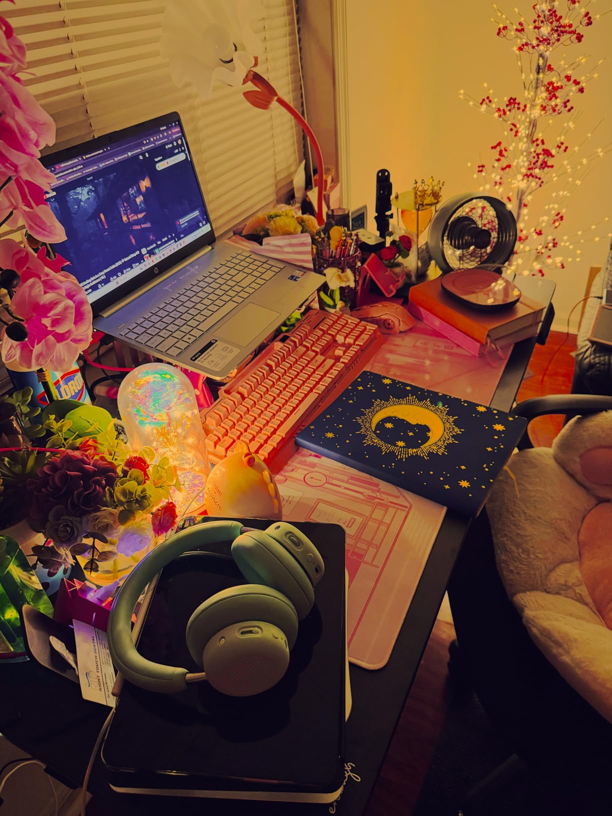 ErGear Height Adjustable Electric Standing Desk, 47.2 x 23.6 Inches Sit Stand up Desk, Memory Computer Home Office Desk (Black) customer photo 2