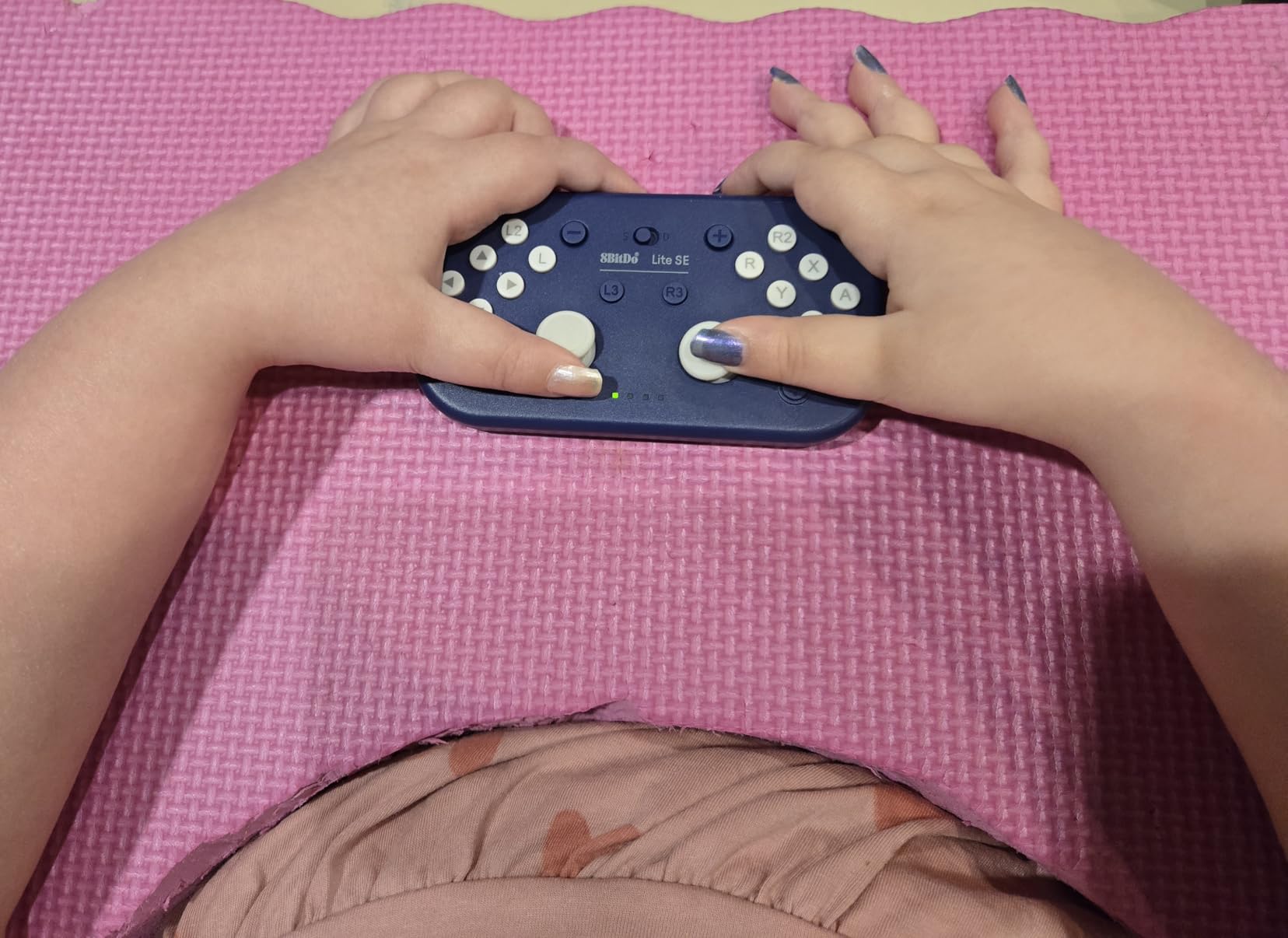 8BitDo Lite SE Bluetooth Gamepad for Switch, Android, iPhone, iPad, macOS and Apple TV - for Gamers with Limited Mobility customer photo 1