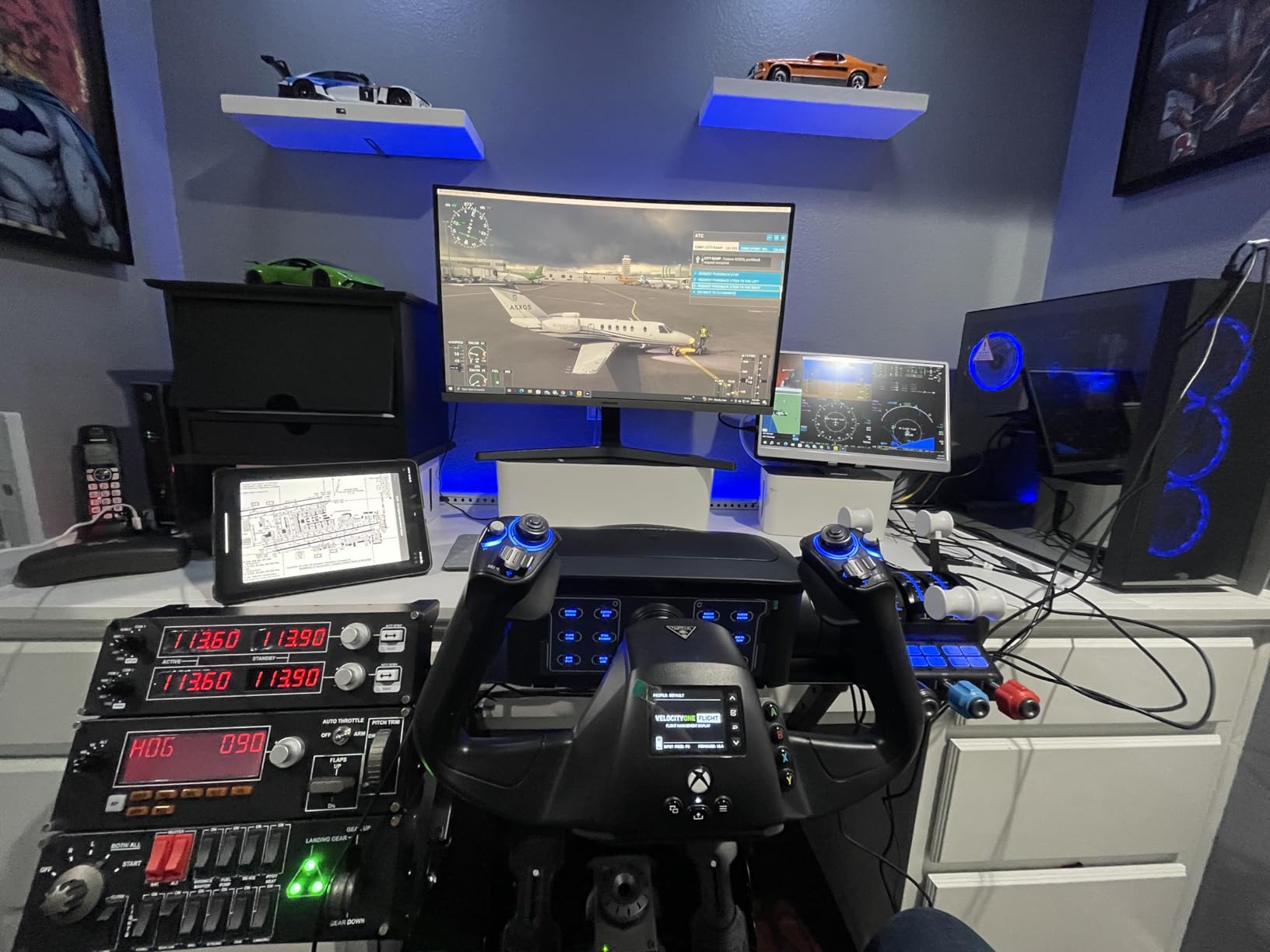 Logitech Pro Flight Rudder Pedals & Pro Flight Switch Panel, WHITE customer photo 1