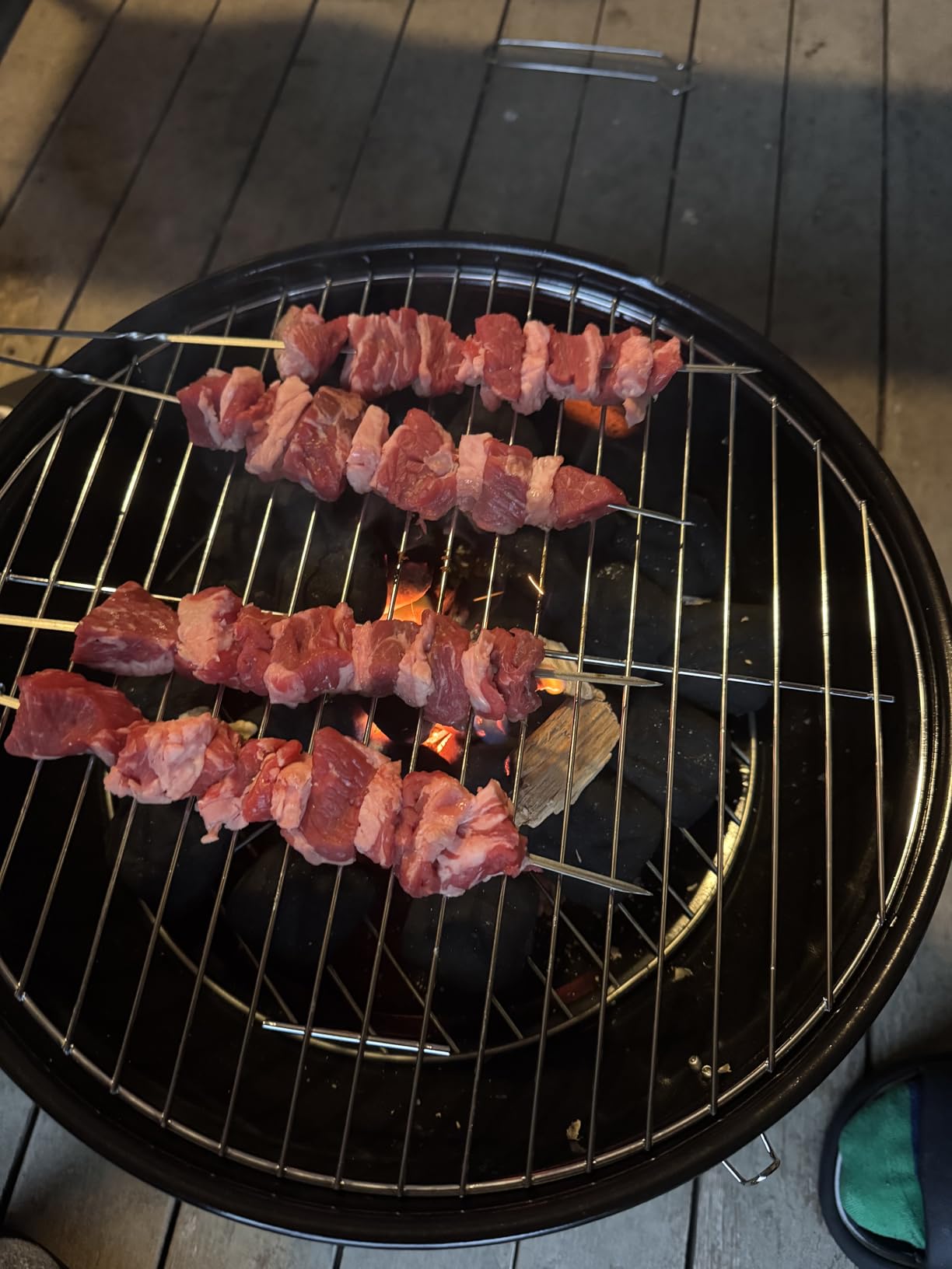 Gas One 14-inch Portable Barbecue Grill with 3-Point Locking Lid for Heat Preservation, Dual Venting System, Small Charcoal Grill for Backyard, Camping, Boat customer photo 2