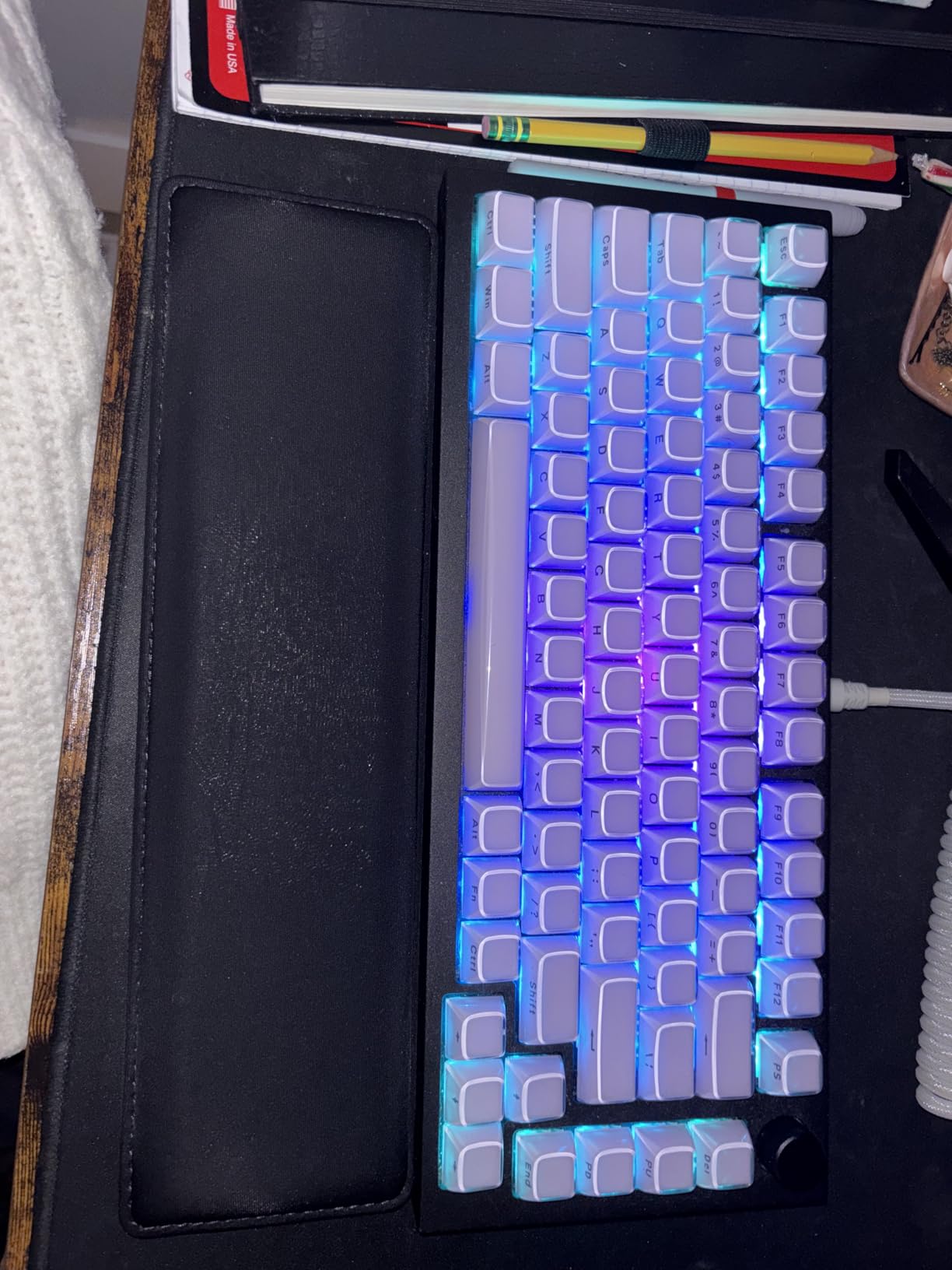 Faluber Cooling Gel Wrist Rest, 17.3-inch Length for Full-Sized Keyboard, Memory Foam Palm Rest with Non-Slip Footpad, Ergonomic Design, Stain Resistant, PC Accessory Gaming Gear customer photo 2