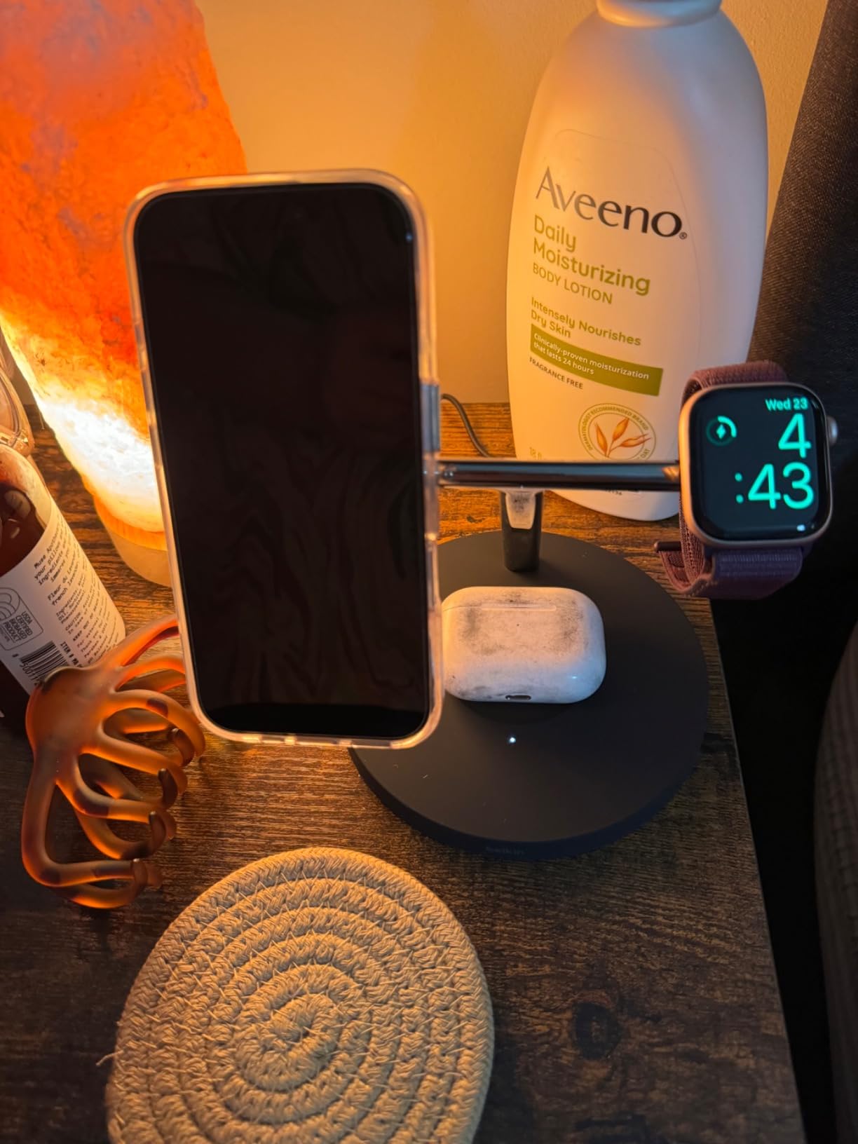 Belkin MagSafe Charger, 3-in-1 Wireless Charging Stand, 2ND GEN, 33% Faster for Apple Watch, iPhone 16, iPhone 15, iPhone 14 Series, AirPods customer photo 1