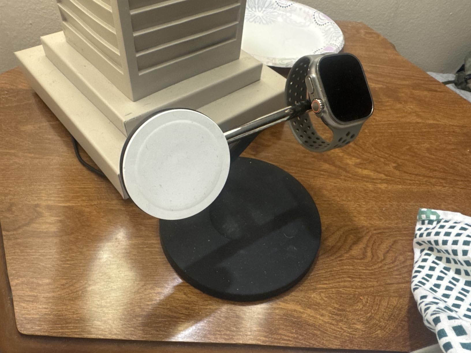 Belkin MagSafe Charger, 3-in-1 Wireless Charging Stand, 2ND GEN, 33% Faster for Apple Watch, iPhone 16, iPhone 15, iPhone 14 Series, AirPods customer photo 2