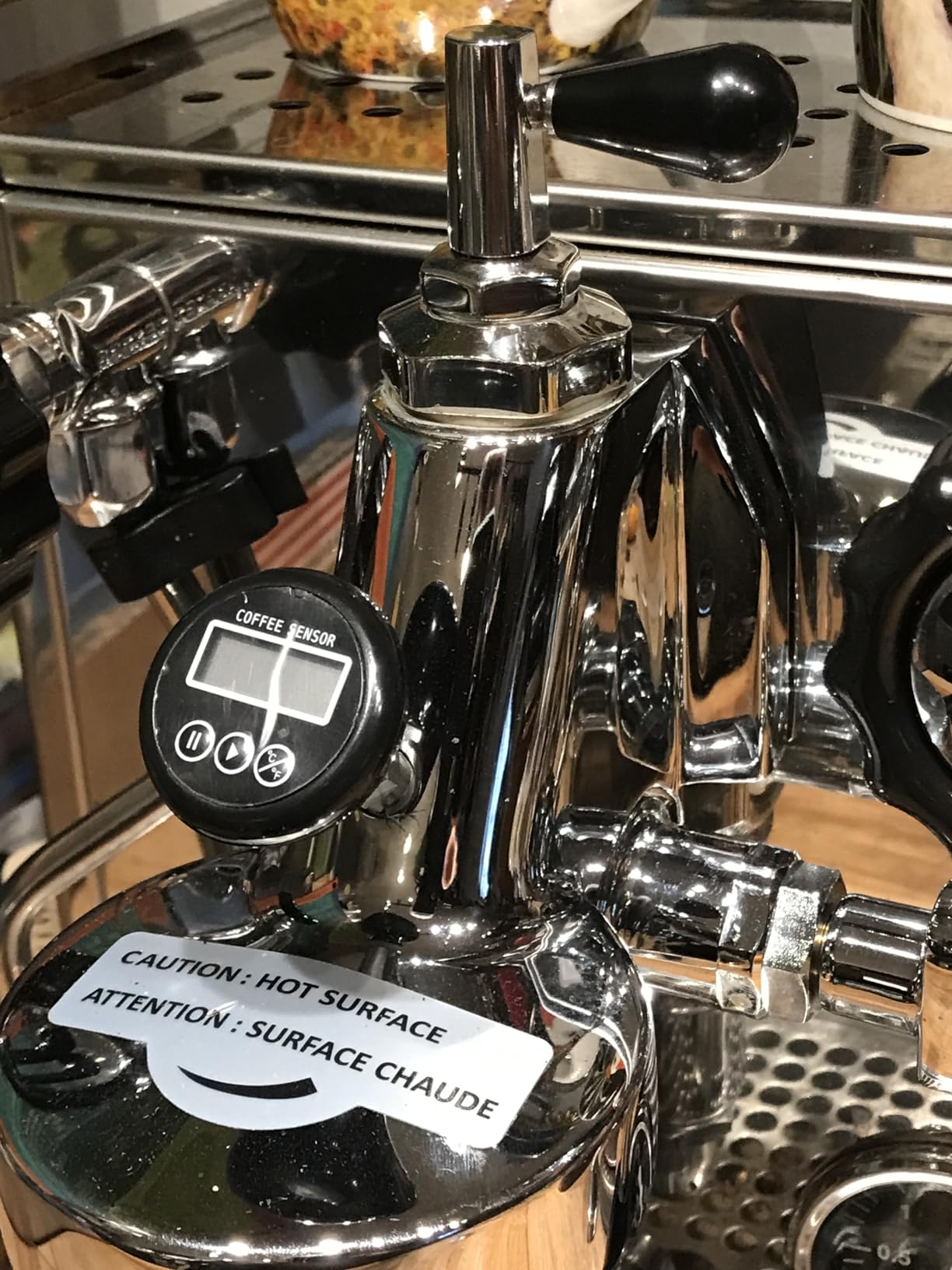 Rocket Espresso Appartamento Nera Espresso Machine | E61 | Heat Exchanger | (Black/Copper) customer photo 1