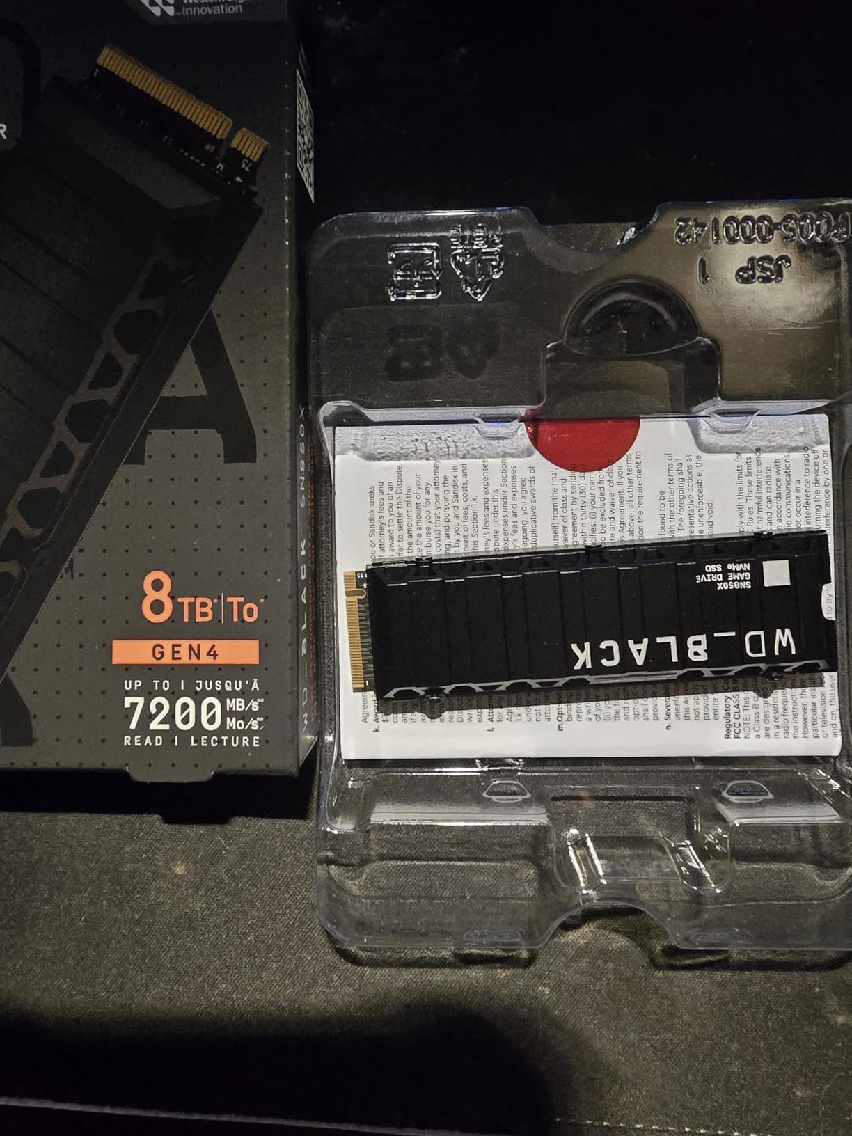 WD_BLACK SN850X 1TB NVMe SSD with Heatsink - M.2 2280, Up to 7,300 MB/s Read speeds, Up to 6,300 MB/s write speeds, Gaming Expansion, High Performance Internal Solid State Drive - WDS100T2XHE customer photo 2