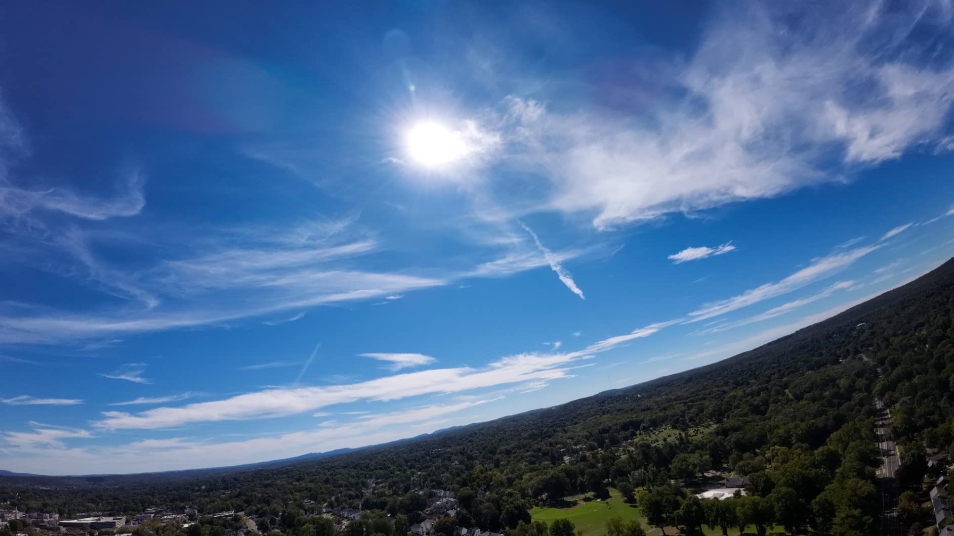 DJI Avata Pro-View Combo (DJI Goggles 2) - First-Person View Drone UAV Quadcopter with 4K Stabilized Video, Super-Wide 155 deg FOV, Built-in Propeller Guard, HD Low-Latency Transmission customer photo 2