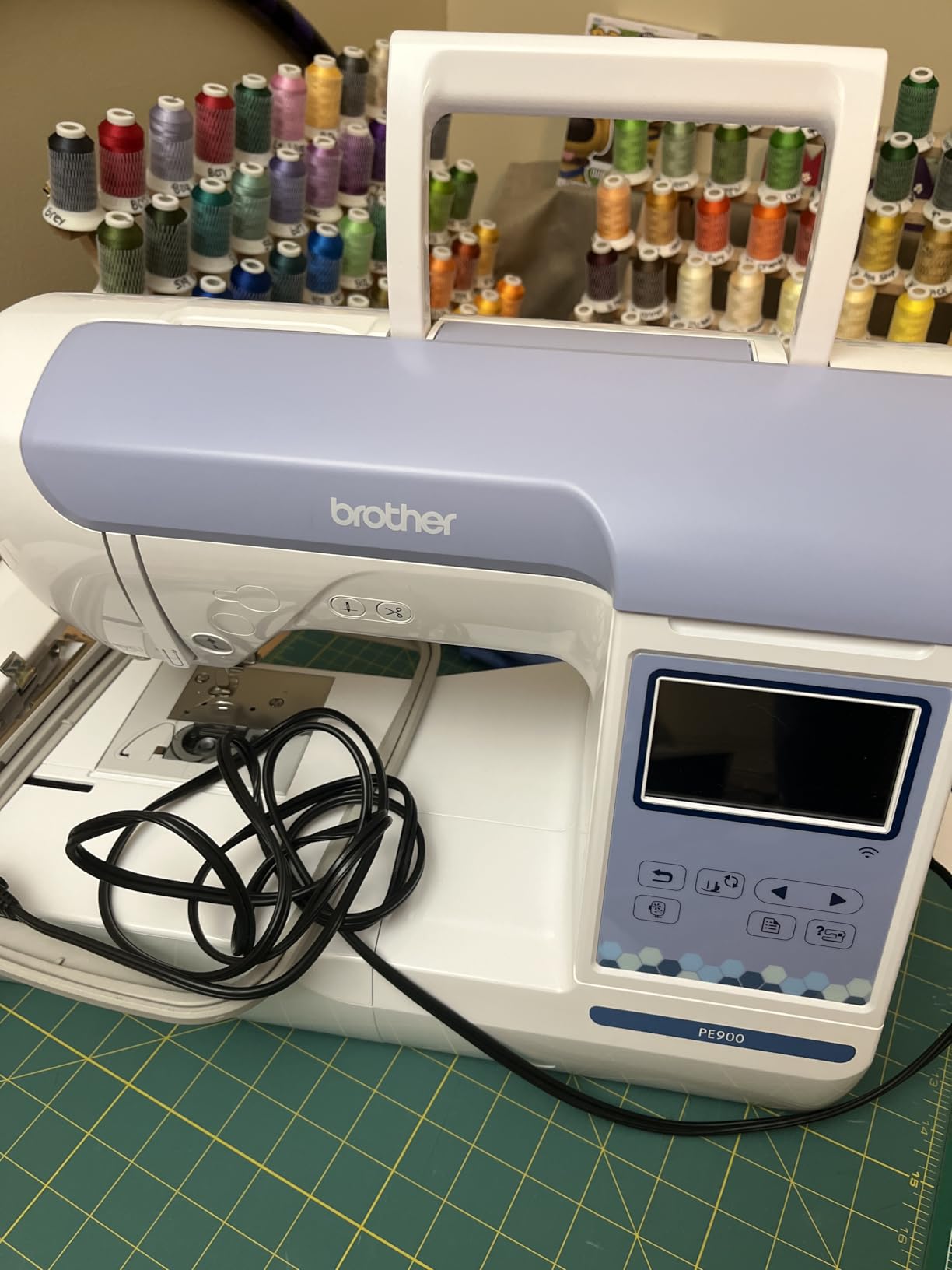 Brother PE900 Embroidery Machine with WLAN customer photo 1