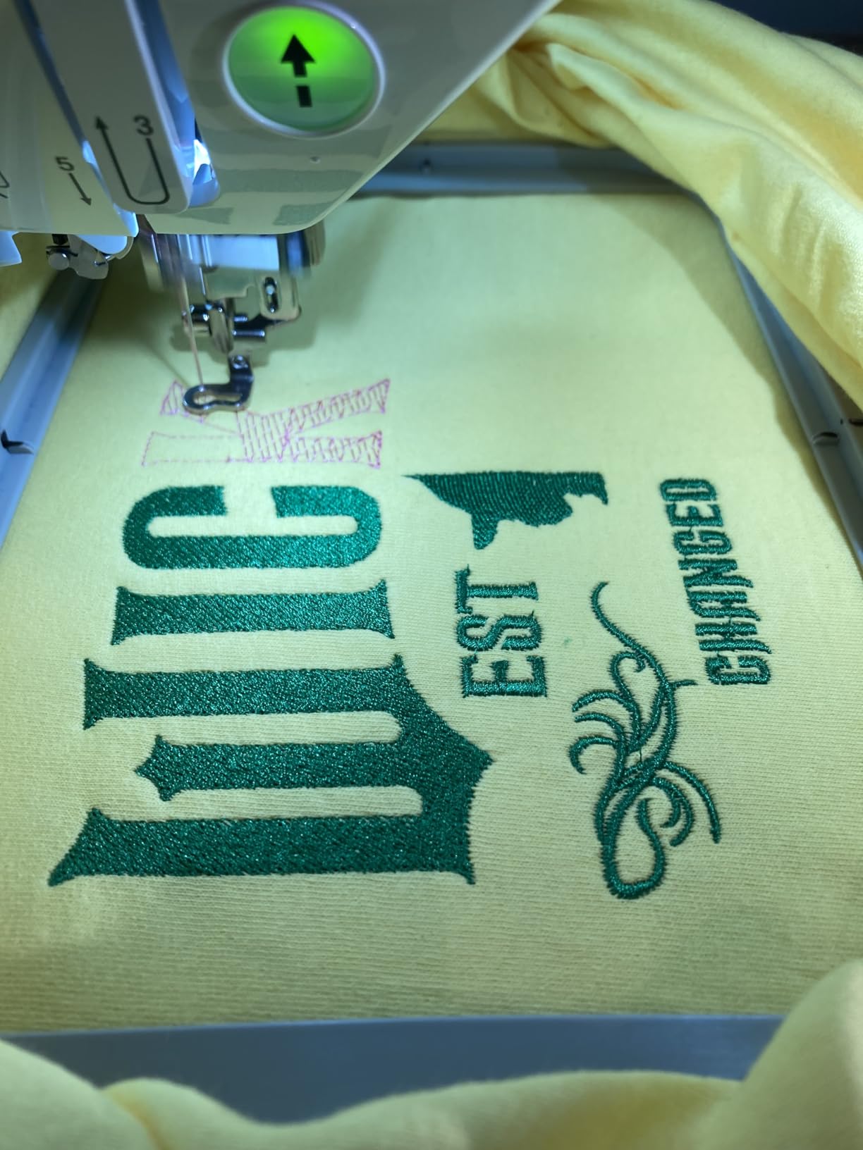 Brother SE2000 Computerized Sewing and Embroidery Machine customer photo 2