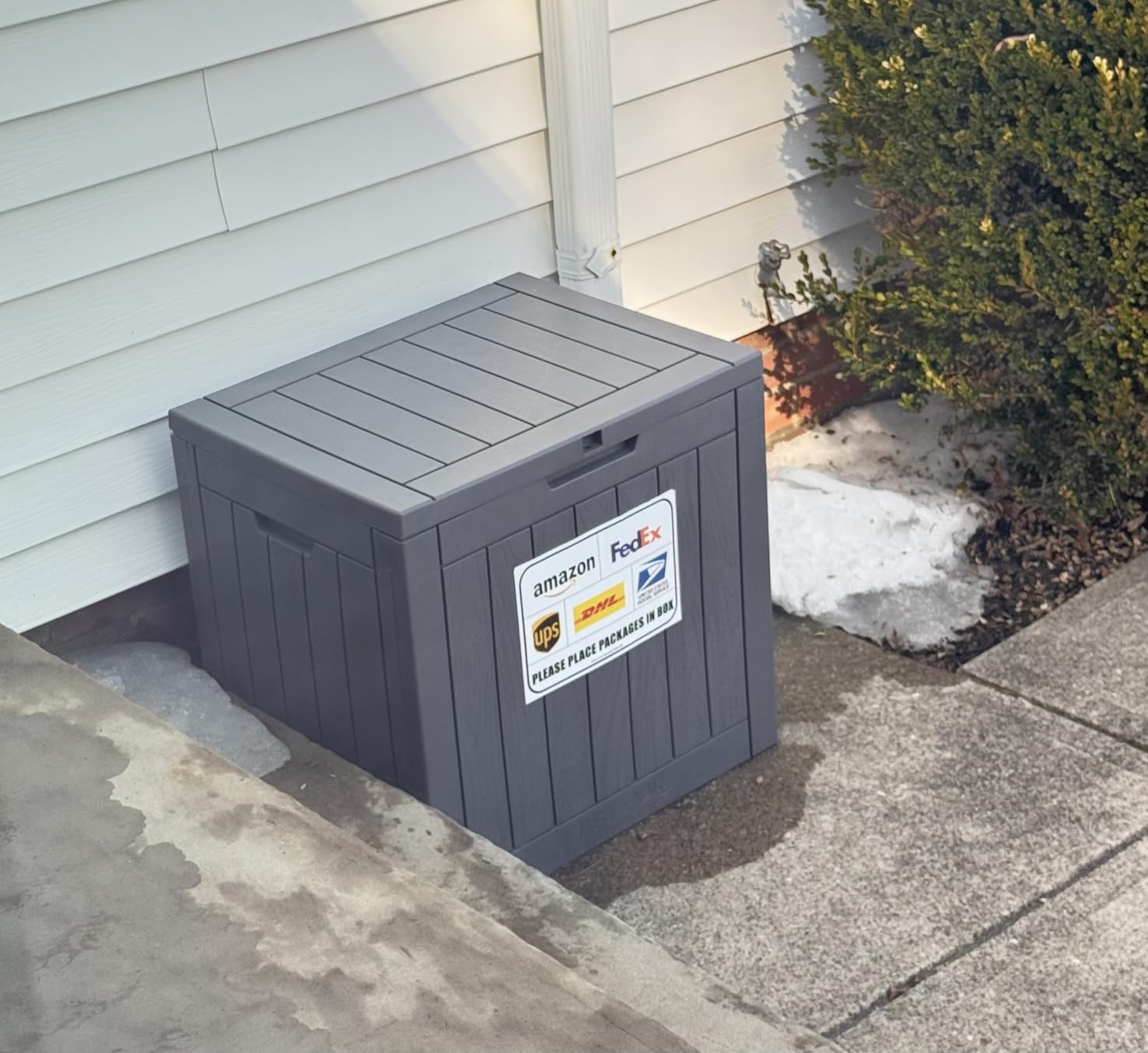 EAST OAK Outdoor Storage Box, 60 Gallon Deck Box Indoor and Outdoor Use, Waterproof Resin Storage Bin for Patio Cushions, Gardening Tools, Lockable, UV Resistant, Grey customer photo 1