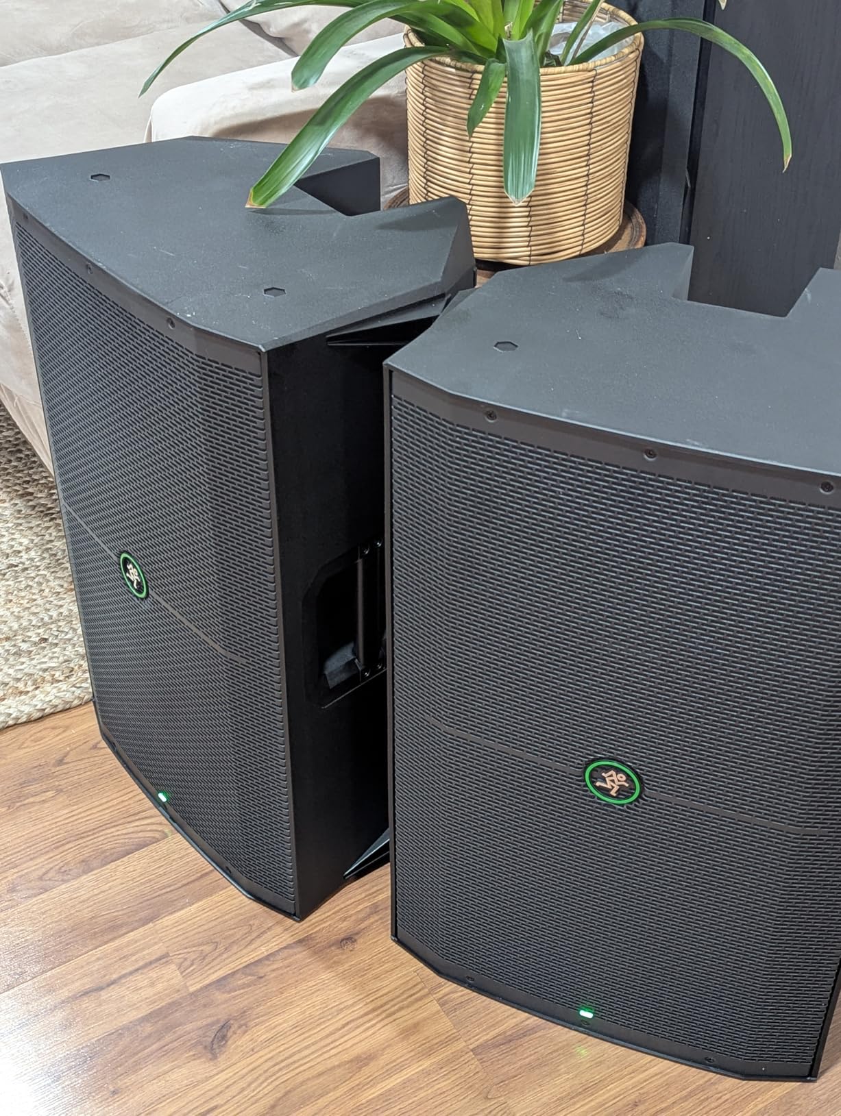 Mackie Thump215XT 1400W 15