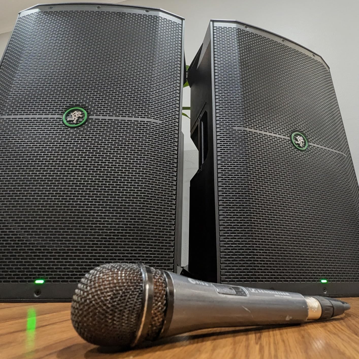 Mackie Thump215XT 1400W 15