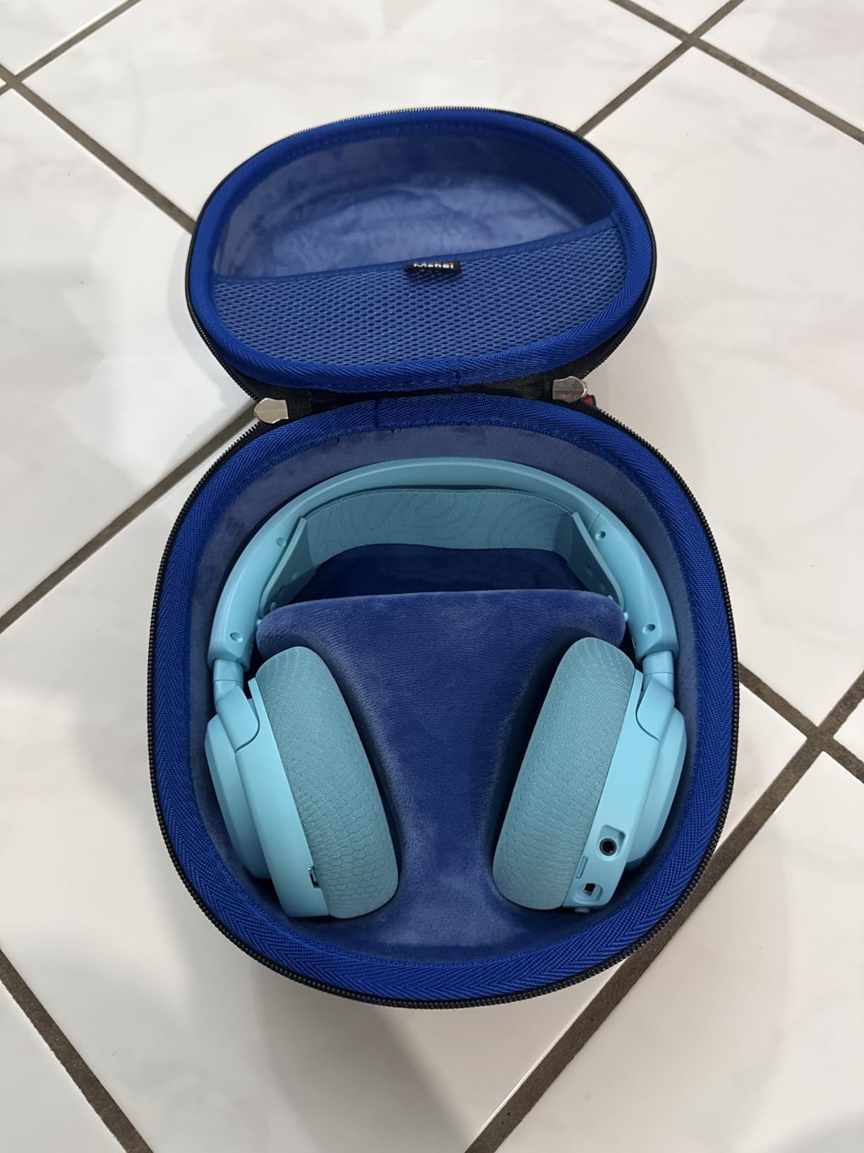 Mchoi Headset Case for Logitech G PRO X, G735, Zone Vibe 100 &125 / for Razer Kraken Ultimate RGB USB Gaming Headset, Case Only customer photo 1