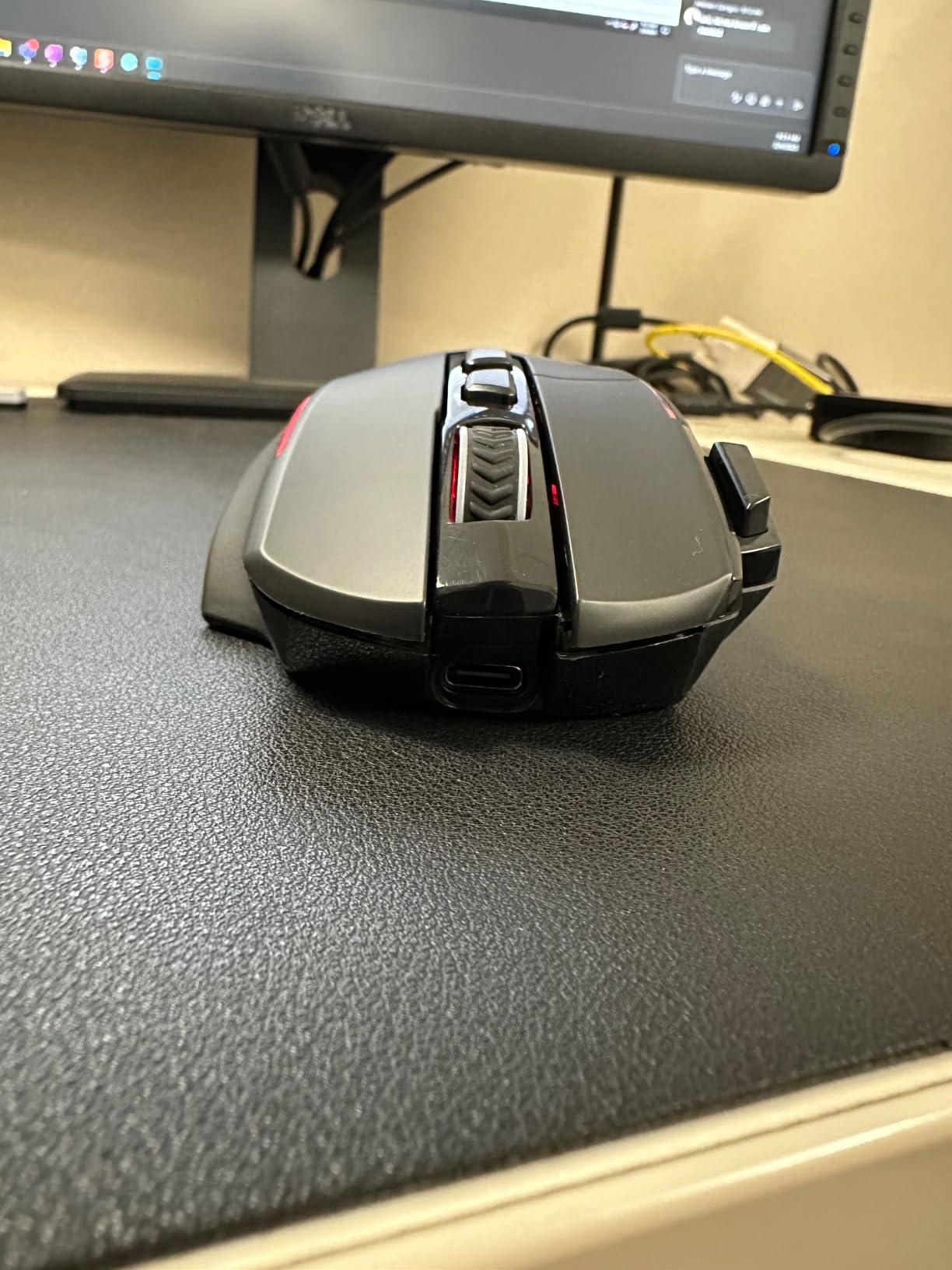 RisoPhy Wireless Gaming Mouse,Tri-Mode 2.4G/USB-C/Bluetoothy, Up to 10000DPI,Chroma RGB Backlit,Ergonomic with 8 Programmable Buttons,Rechargeable Computer Mouse for Laptop,PC,Mac customer photo 2