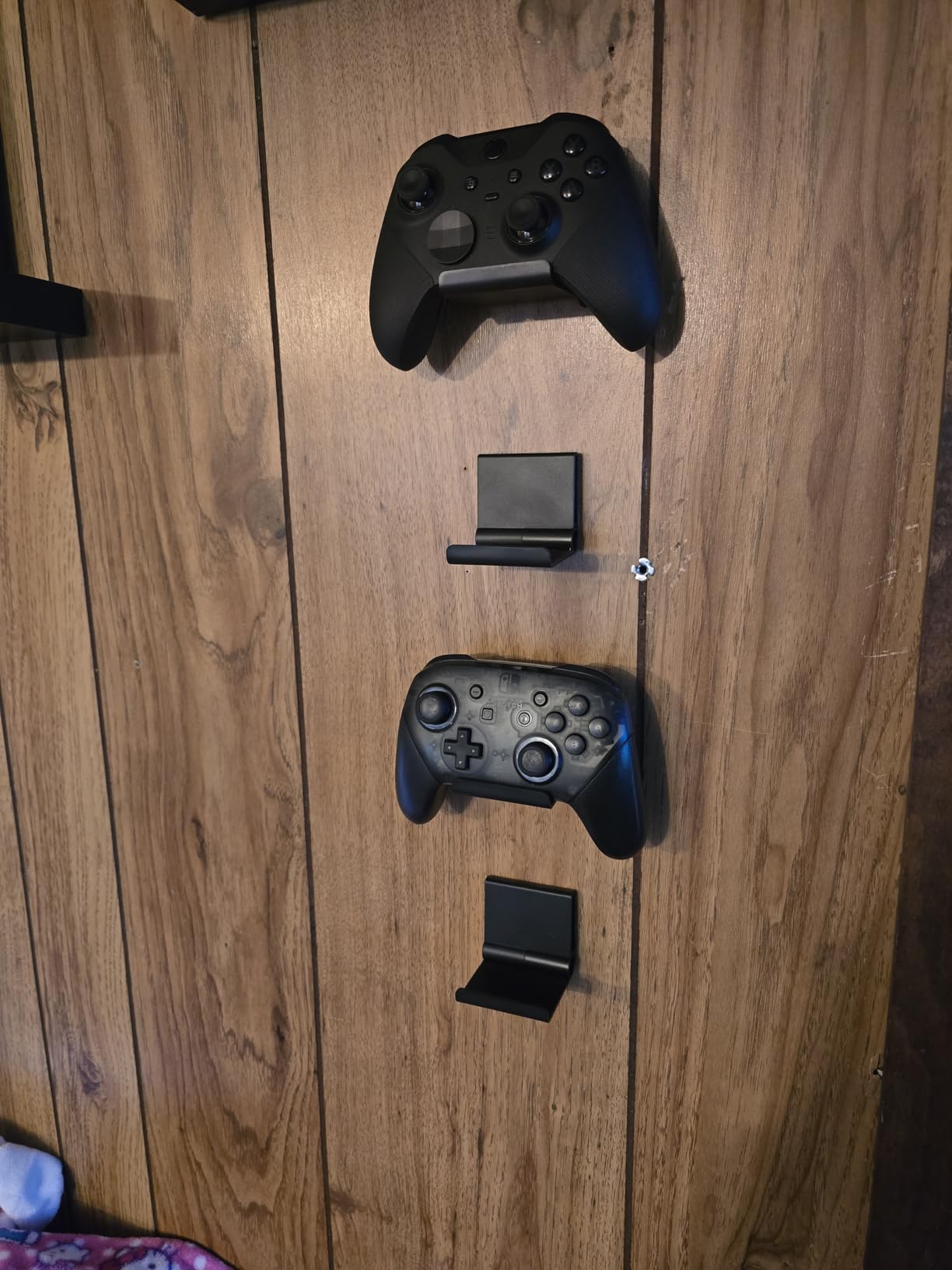 4 Pack Foldable Controller Wall Mount Holder, Xbox Controller Stand , Compatible with Xbox Switch, Adhesive/Screw,Remote Accessories, Keyboard Holder,Wall Mount Storage, Headphone & Headset Hanger customer photo 1