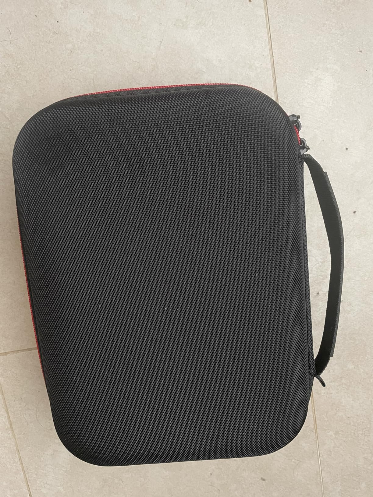 Younik Controller Carrying Travel Case, Protective Hard Case for 2 Universal Controllers, Compatible with P5, P4, X-box 1, Switch Pro customer photo 2