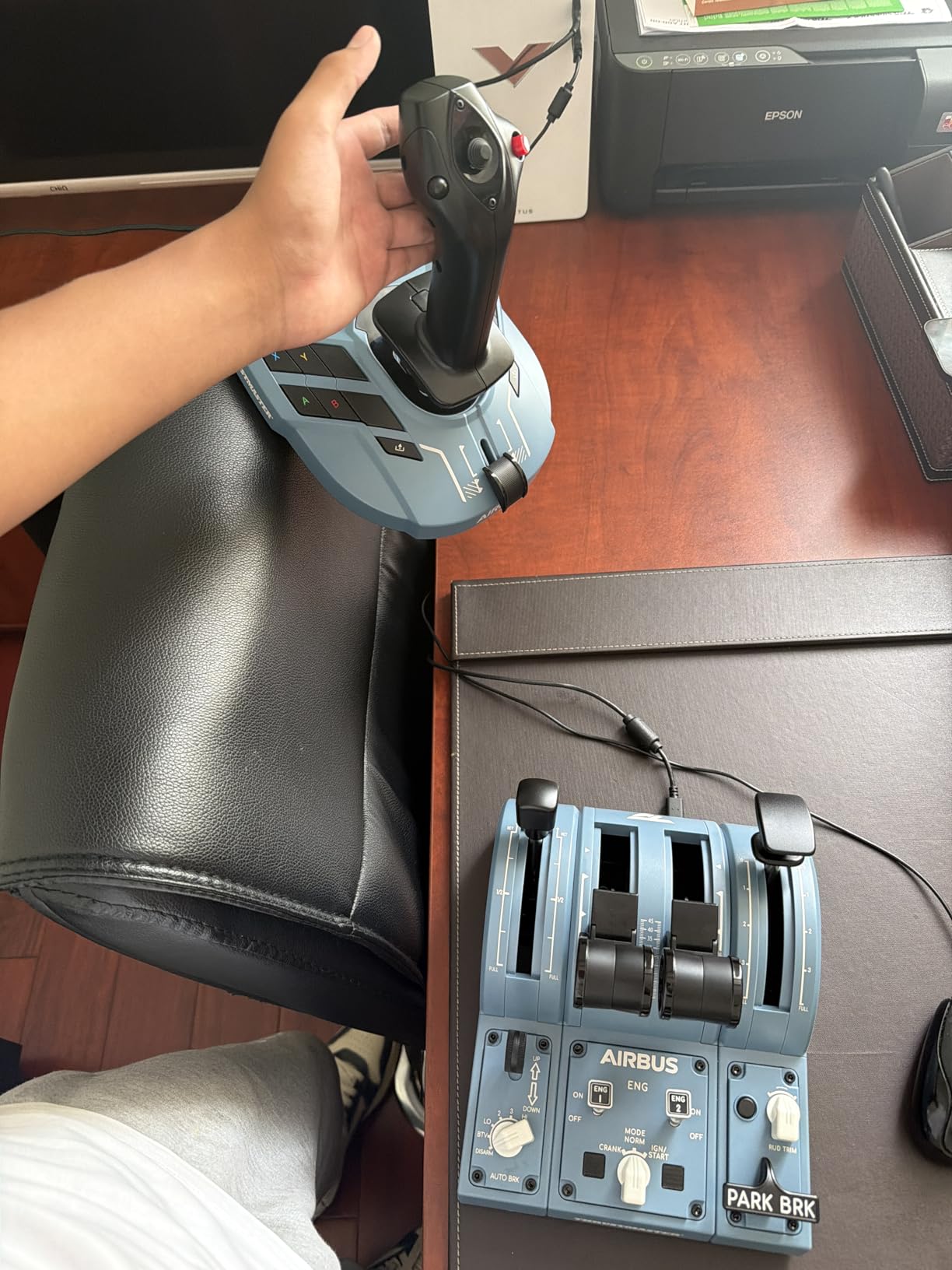 Thrustmaster TCA Captain Pack Xbox - Airbus Edition (Compatible with XBOX and PC) customer photo 2