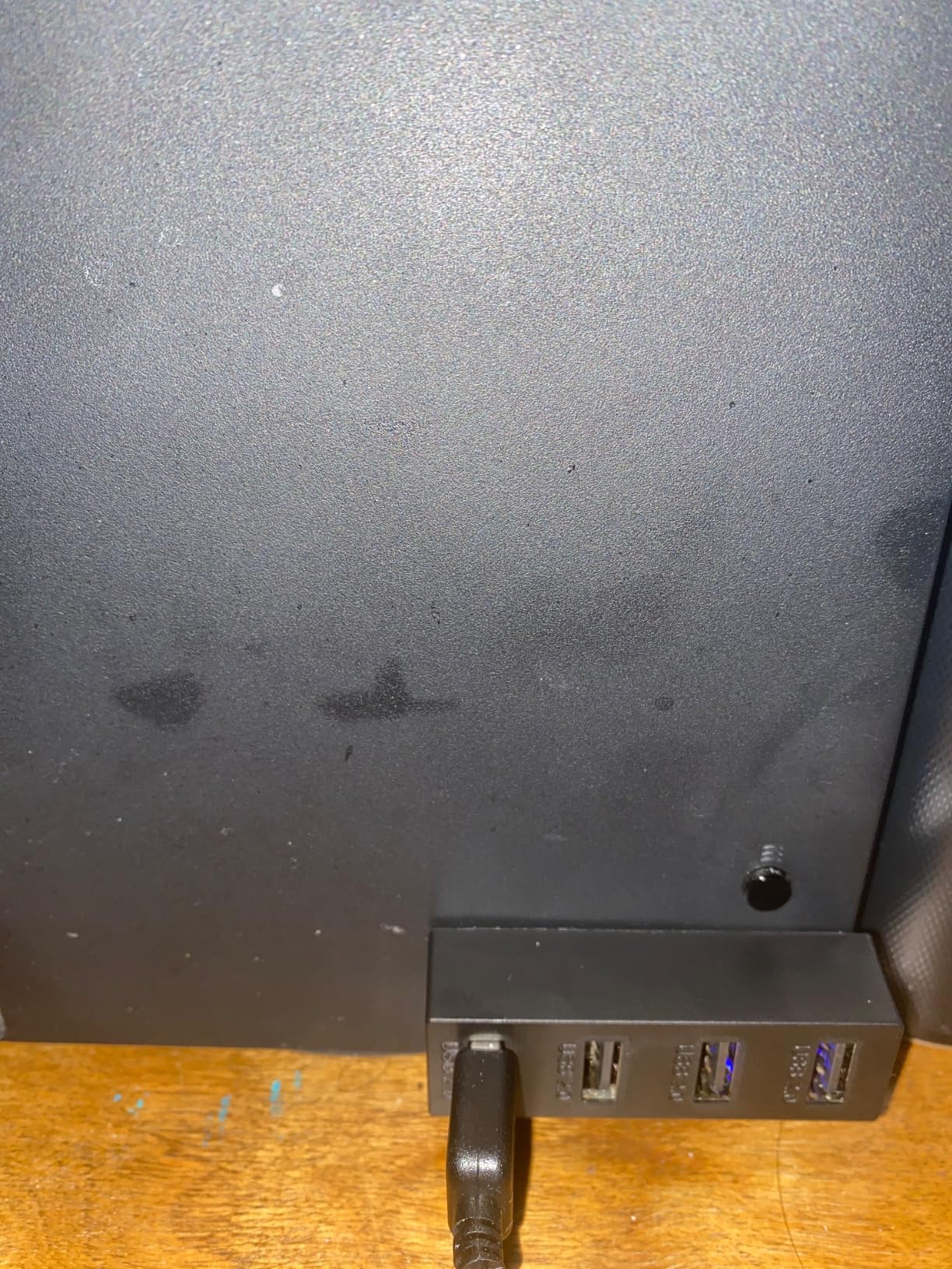 Mcbazel 4 Ports USB Hub 2.0 for Xbox Series X/S, Portable High Speed USB Hub Splitter Expansion Adapter Accessories Compatible with Xbox Series X/S Console - Black customer photo 1