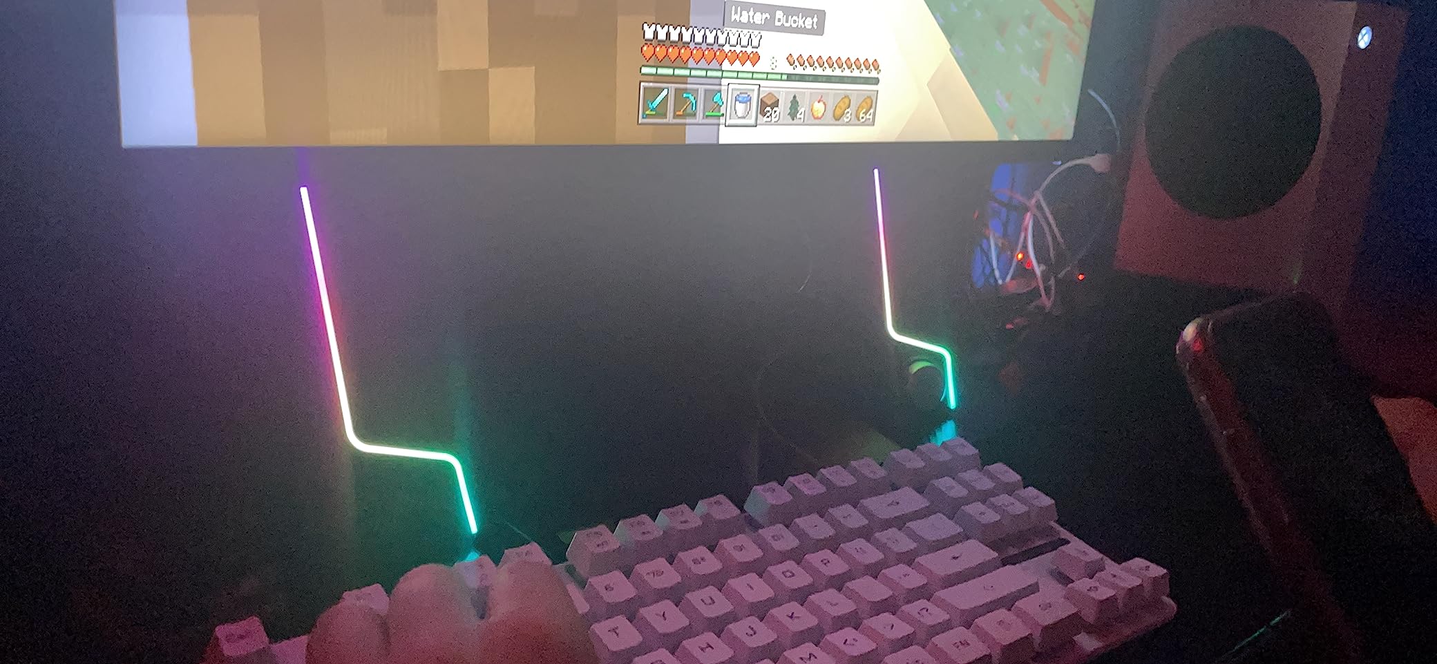 Mcbazel 4 Ports USB Hub 2.0 for Xbox Series X/S, Portable High Speed USB Hub Splitter Expansion Adapter Accessories Compatible with Xbox Series X/S Console - Black customer photo 2