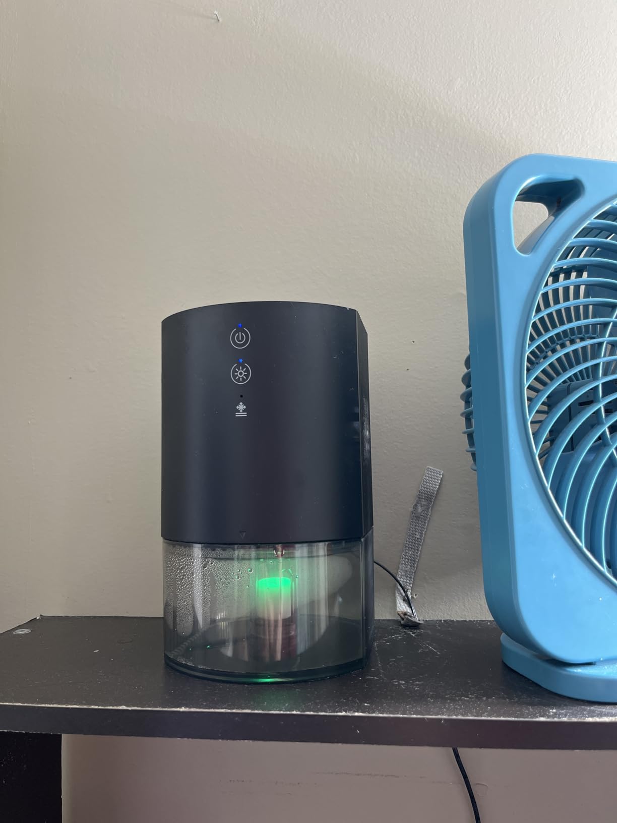 Dehumidifiers for Home, 25oz Dehumidifier for Bedroom with Auto-off, Ultra Quiet Energy Saving for Bathroom Closet Wardrobe Office RV (285sq.ft) customer photo 2