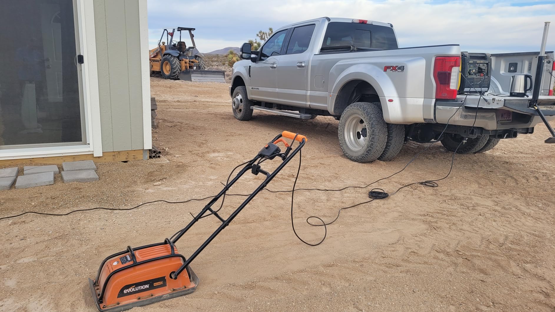 Evolution Hulk Electric Plate Compactor - Ideal For Levelling Pavement, Artificial Turf Ground Preparation, Patio, Blockwork, Sand, Soil & More customer photo 1