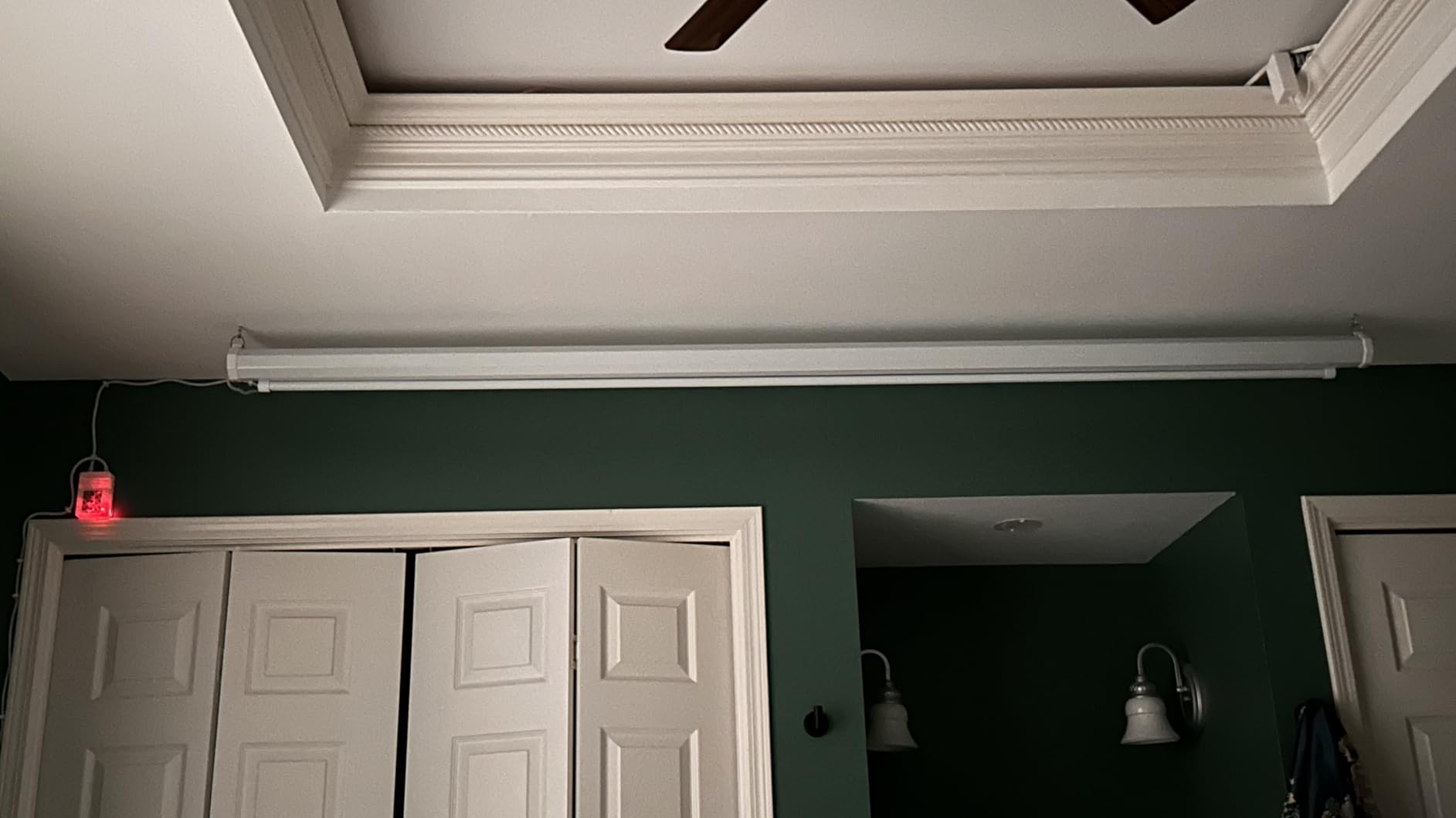 DINAH 120 Inch Electric Projector Screen with Remote, Automatic Air Indoor Drop Down, Motorized 4K 3D HD Projection for Movies customer photo 2