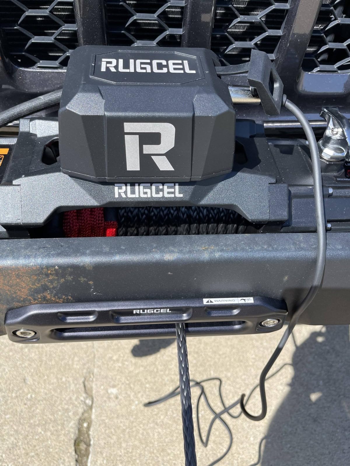 RUGCEL WINCH 12000lb New Waterproof Electric Synthetic Rope Winch 12V with Hawse Fairlead,2 in 1 Infrared Remote Control,Wired Control,Black Rope,for Truck SUV customer photo 2