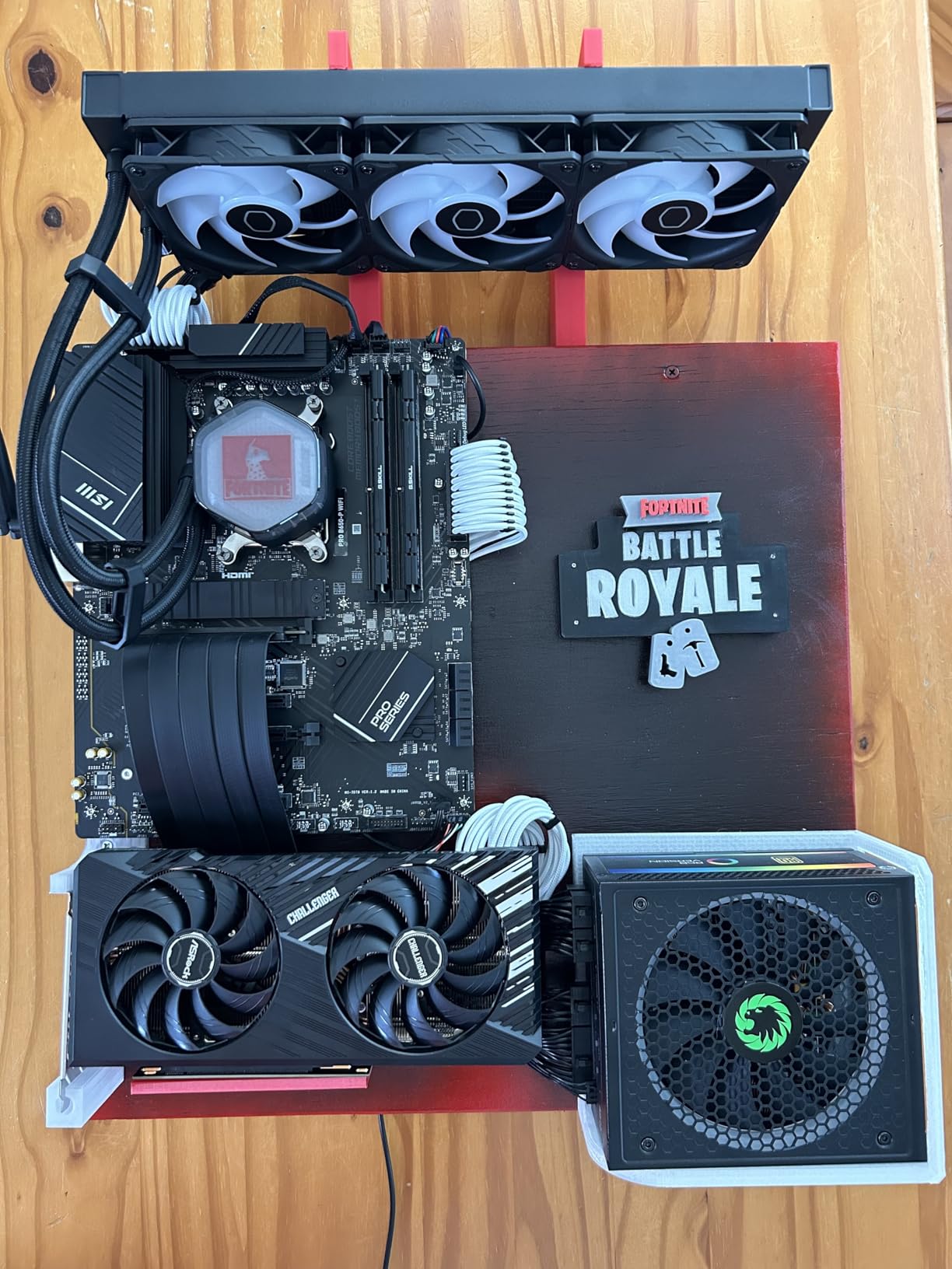 200mm PCIe 4.0 X16 Riser Cable for PCIe 4.0/3.0 GPUs, Such as GeForce RTX 40/30 Series and AMD Radeon RX7000/RX6000 Series, etc customer photo 1