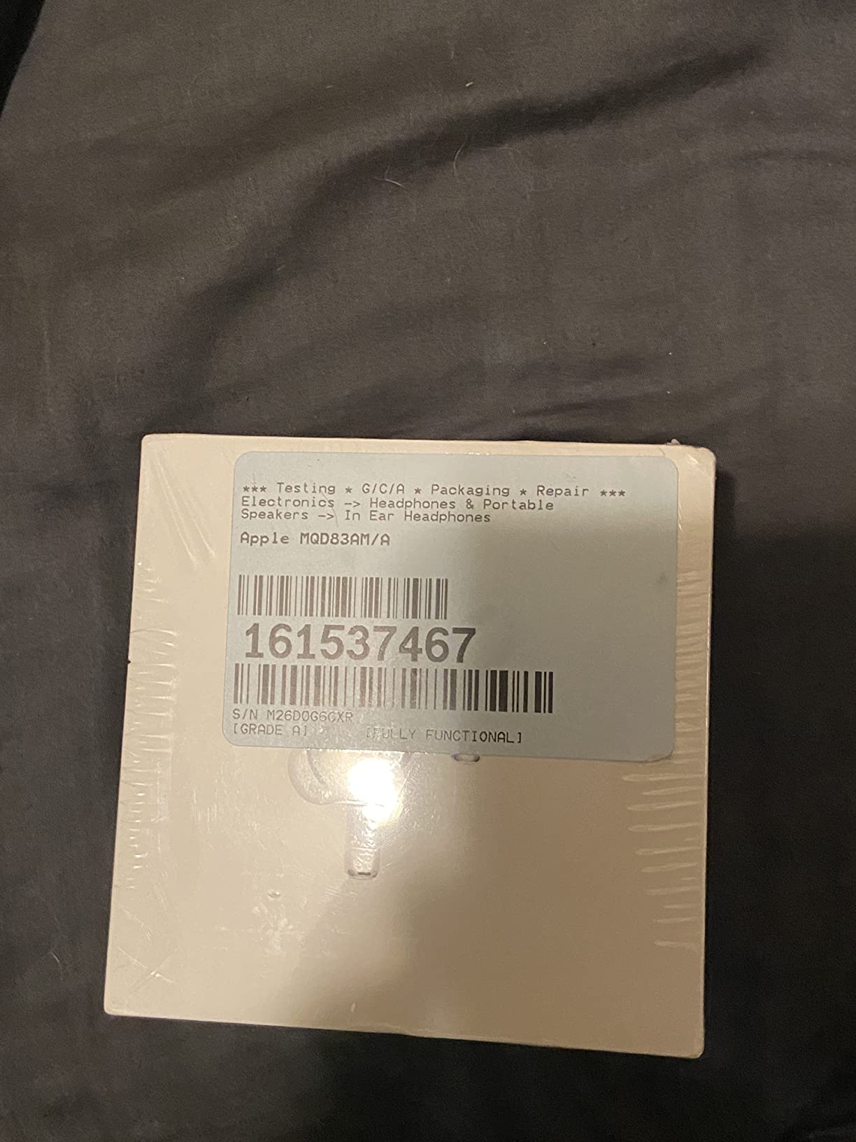 Apple AirPods Pro (2nd Generation) (Renewed) customer photo 1