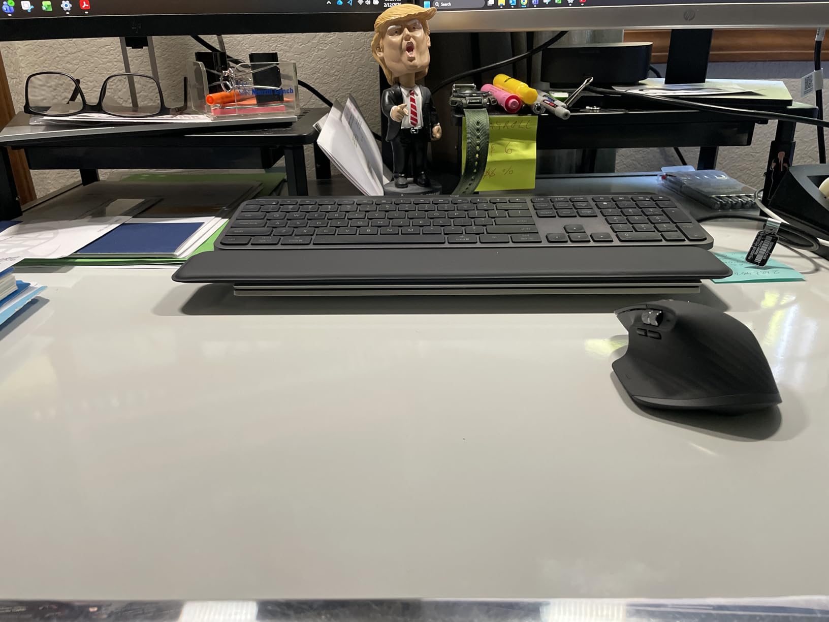 Logitech MX Keys S Combo - Performance Wireless Keyboard and Mouse with Palm Rest, Customizable Illumination, Fast Scrolling, Bluetooth, USB C, for Windows, Linux, Chrome, Mac, Color Graphite customer photo 2