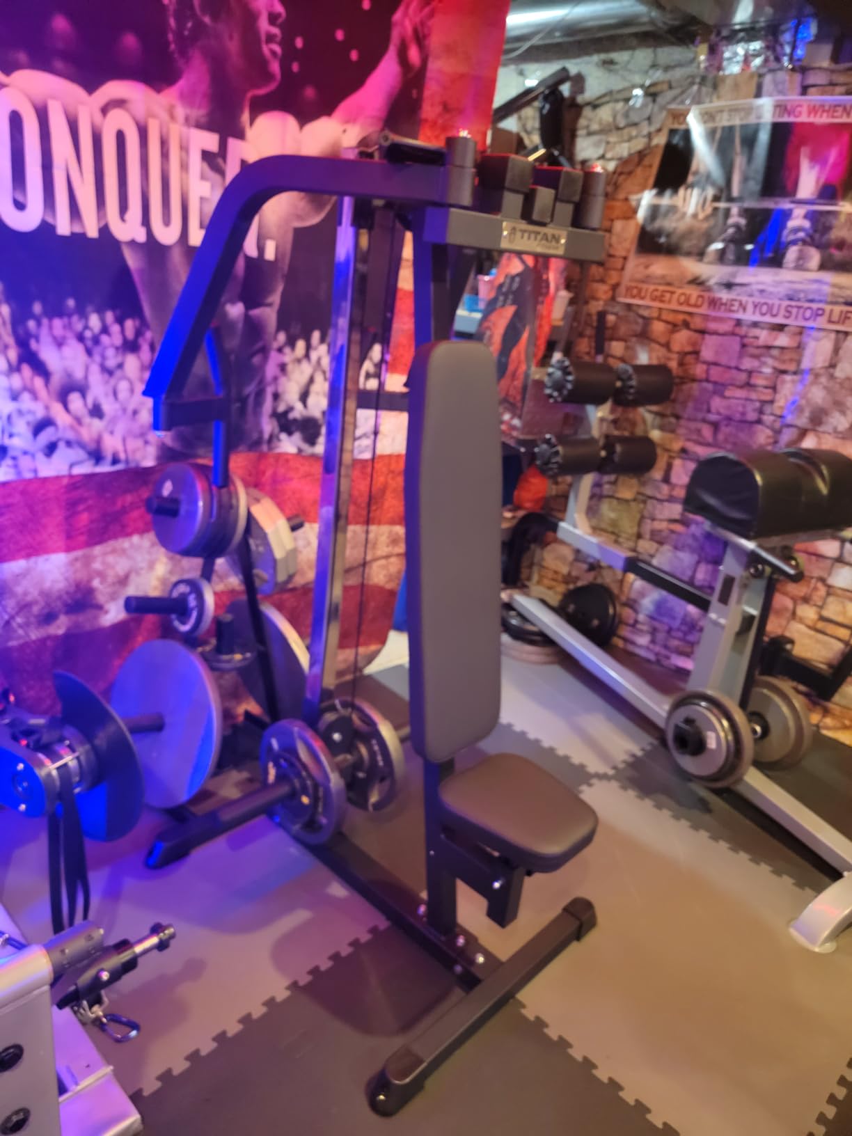 Titan Fitness Plate-Loaded PEC Fly and Reverse Delt Machine, Rated 300 LB, Upper Body Specialty Machine, Chest, Back, and Shoulder Training customer photo 2