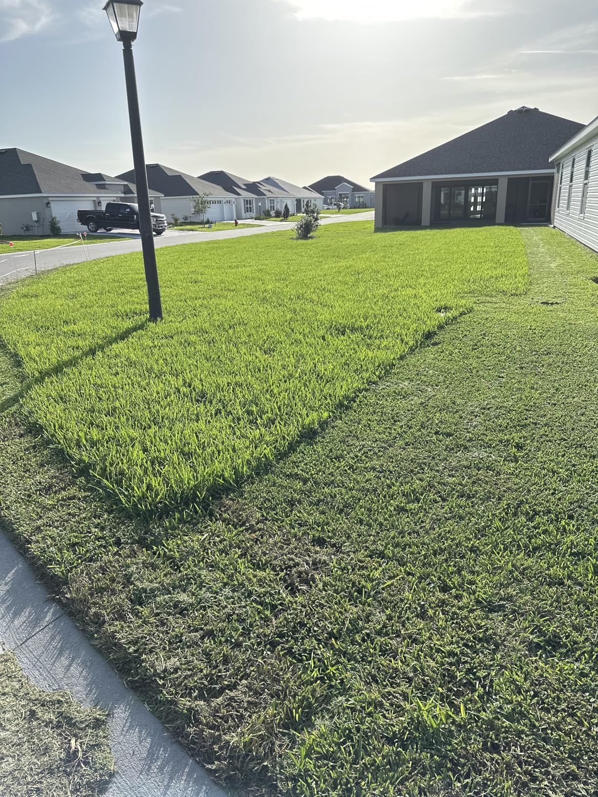 Electric Lawn Mower, Self-Propelled Cordless, Includes 56V 6.0Ah Battery And 320W Charger - LM2114SP customer photo 2
