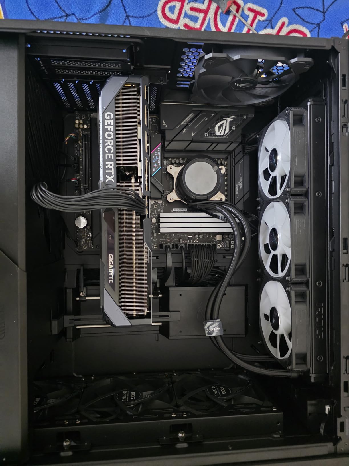 GIGABYTE GeForce RTX 4080 Gaming OC 16G Graphics Card, 3X WINDFORCE Fans, 16GB 256-bit GDDR6X, GV-N4080GAMING OC-16GD Video Card customer photo 1