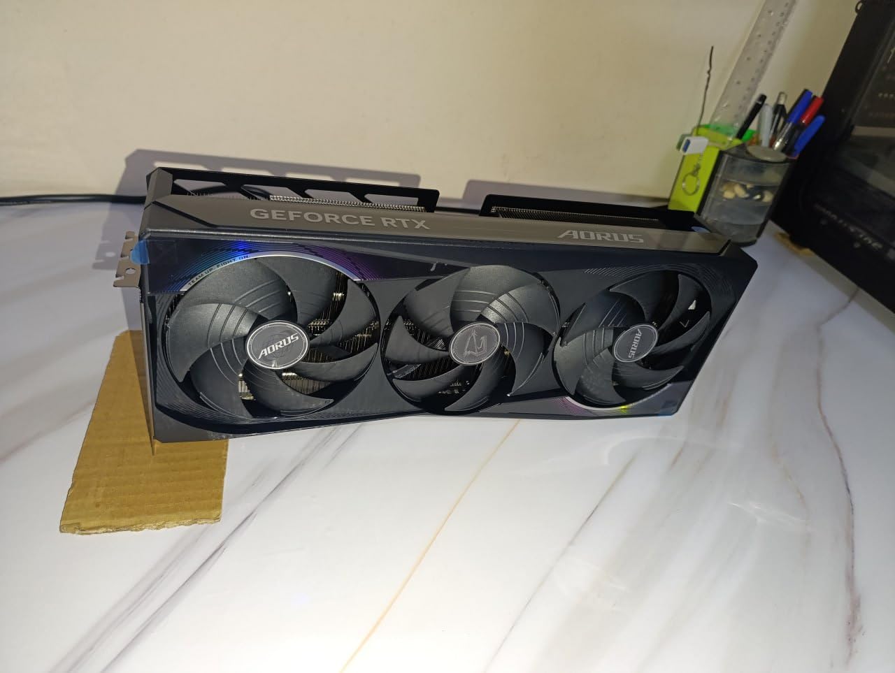 GIGABYTE GeForce RTX 4080 Gaming OC 16G Graphics Card, 3X WINDFORCE Fans, 16GB 256-bit GDDR6X, GV-N4080GAMING OC-16GD Video Card customer photo 2