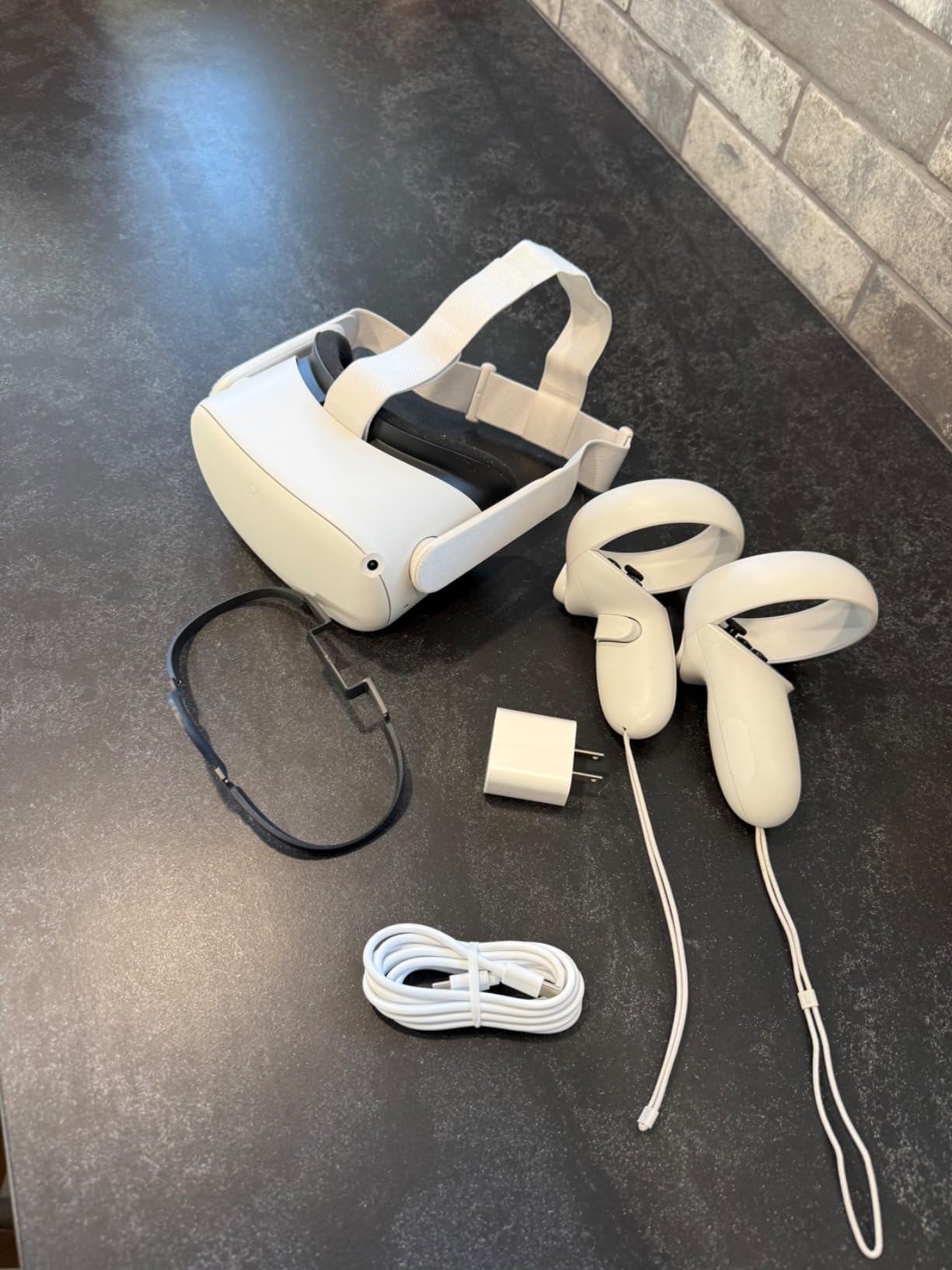 Meta Quest 2 128GB - Advanced All-in-One Virtual Reality Headset (Renewed) customer photo 1