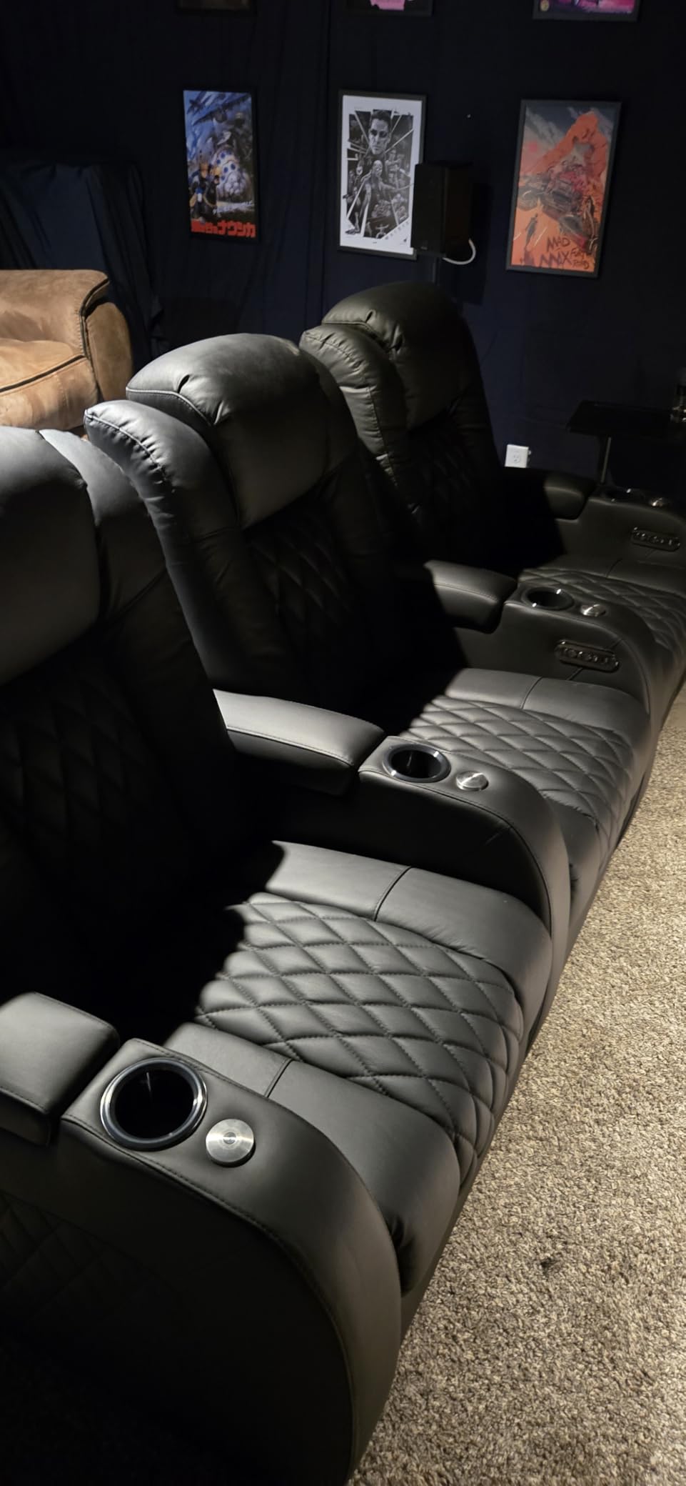 Weilianda Home Theater Seating Top Grain Leather Zero Gravity Recliner Chair Power Headrest Recline Movie Seat Gaming 7 Colors Mood Light Sofa with Tray Table USB Charge Row of 1 Black customer photo 2