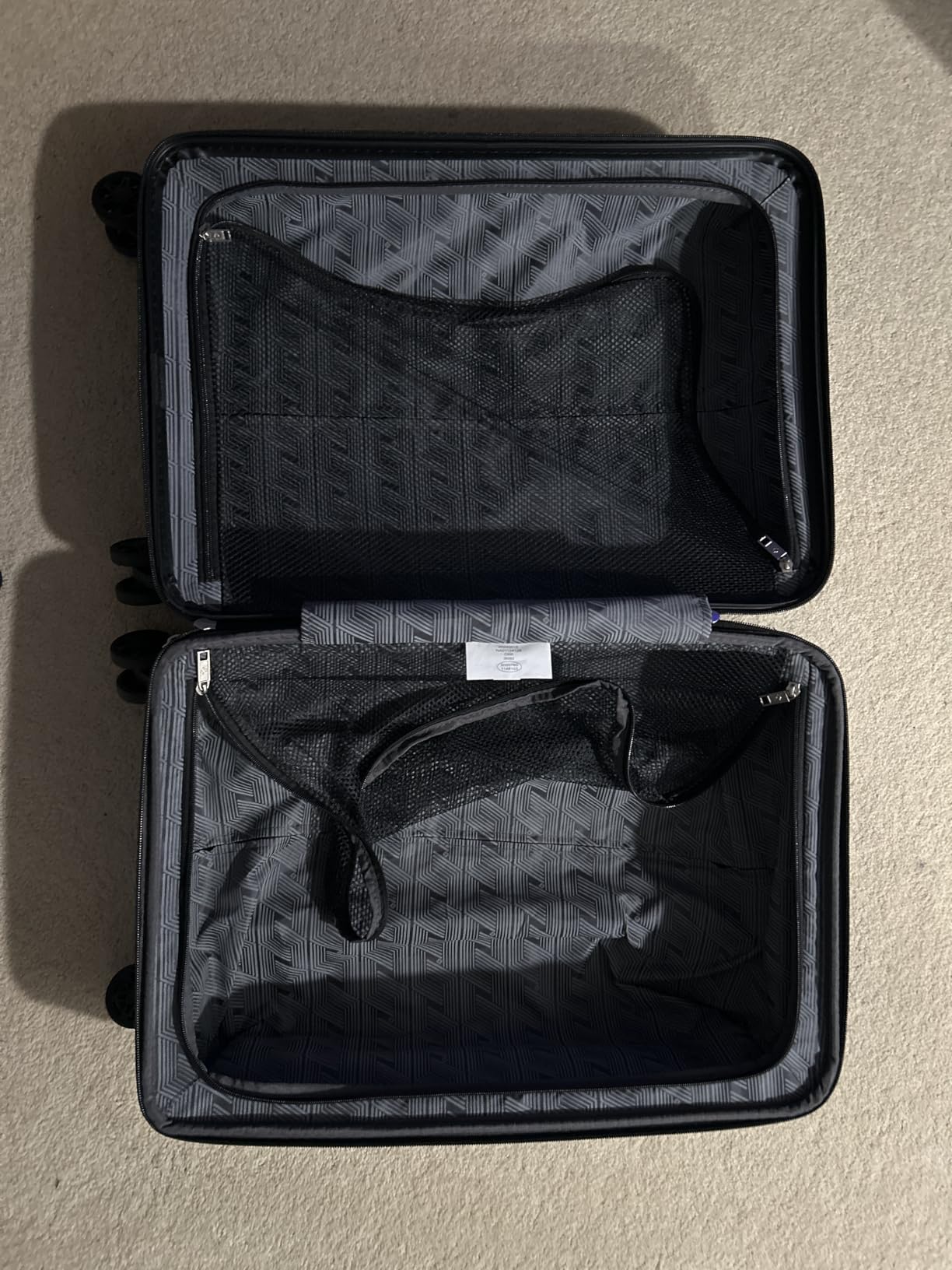 Samsonite Evolve SE Hardside Expandable Luggage, Bass Black, Large Spinner customer photo 2