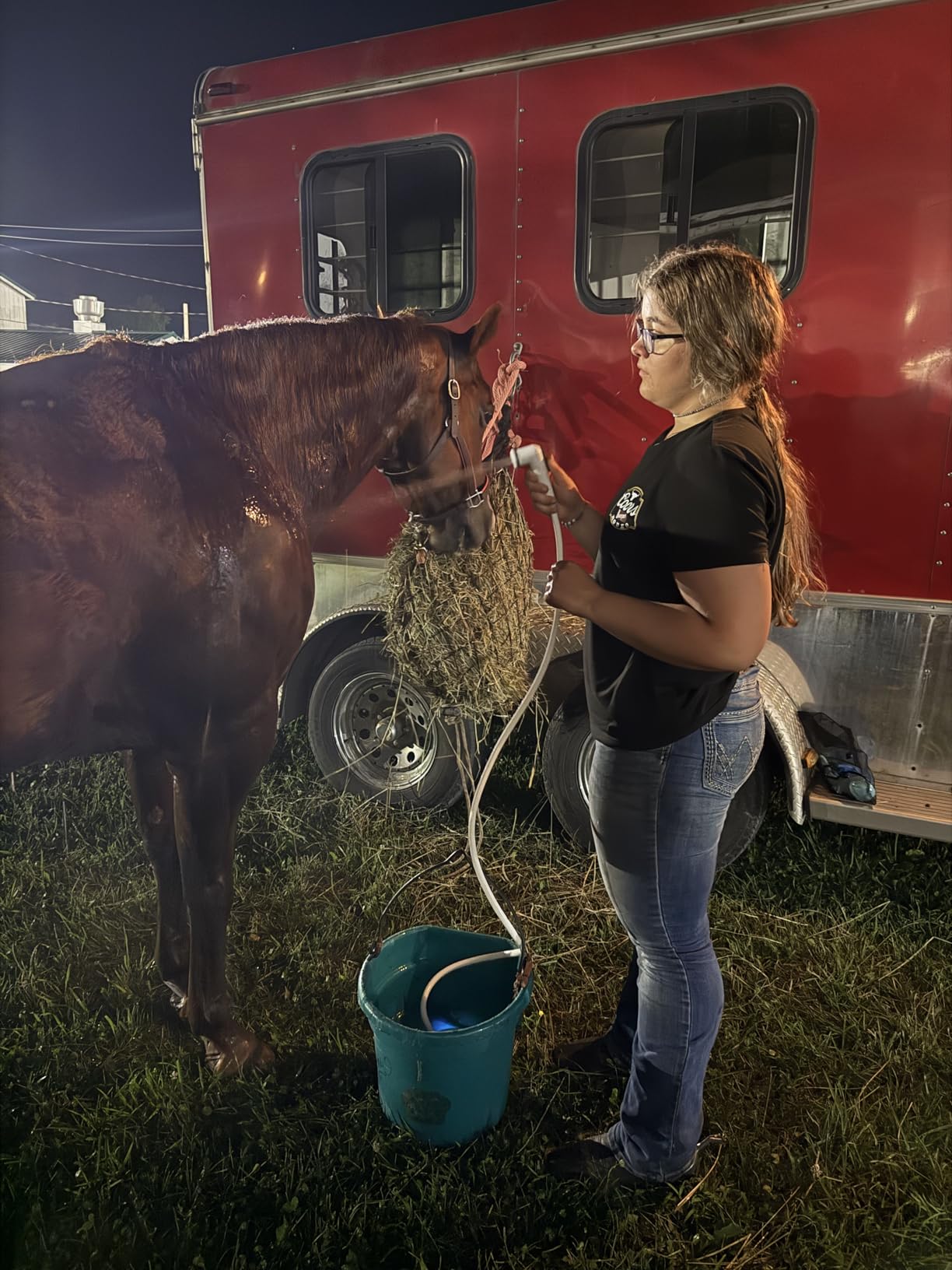 WADEO Portable Shower for Camping, Outdoor Electric Shower Rechargeable Pump with Intelligent Digital Display, Camping Shower Head Nozzle for Camping, Hiking, Traveling, Washing customer photo 1