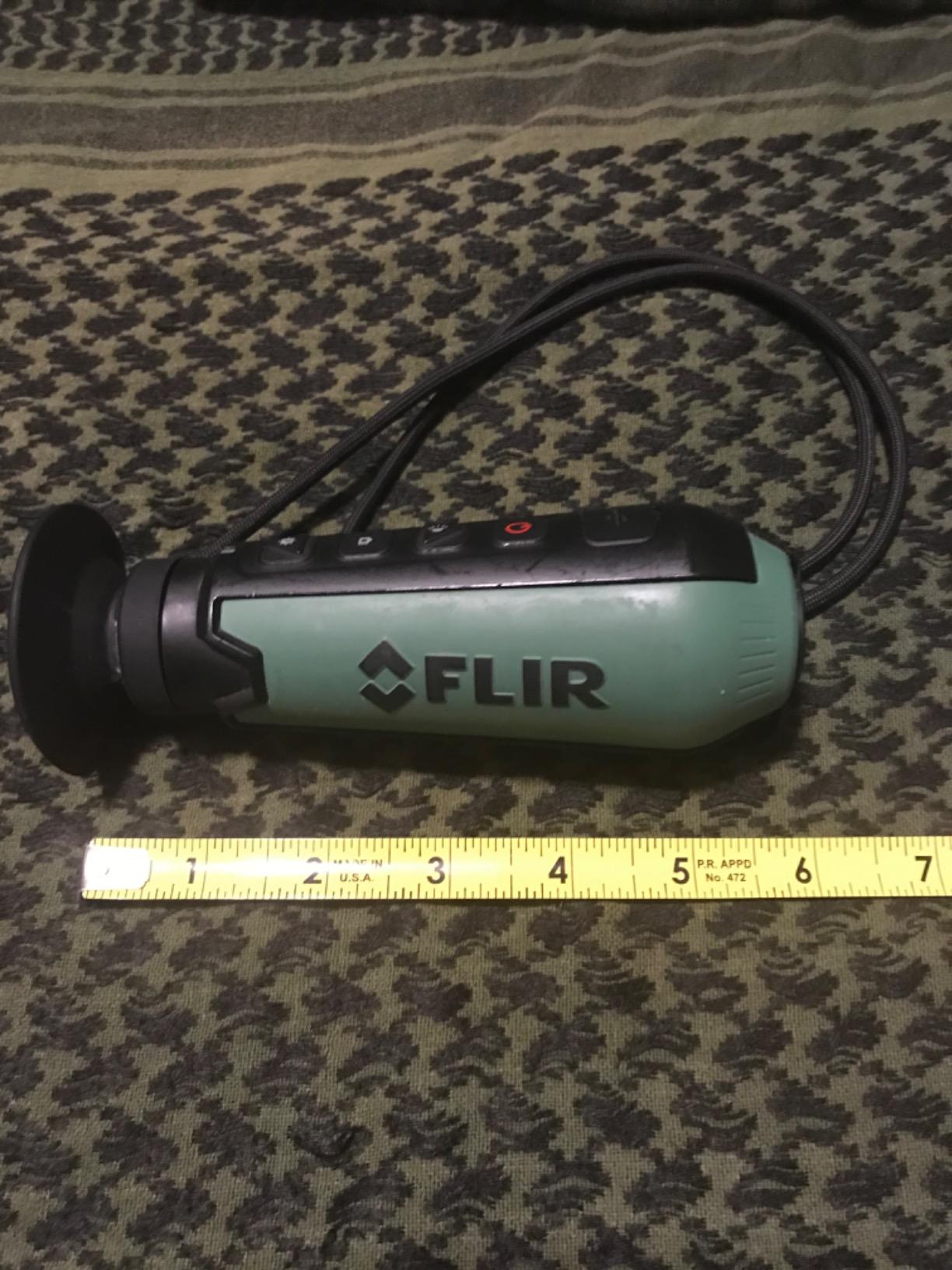 FLIR Scout TKx - Compact Infrared/Thermal Imaging Monocular for Wildlife Viewing, Hunting & Outdoor customer photo 2